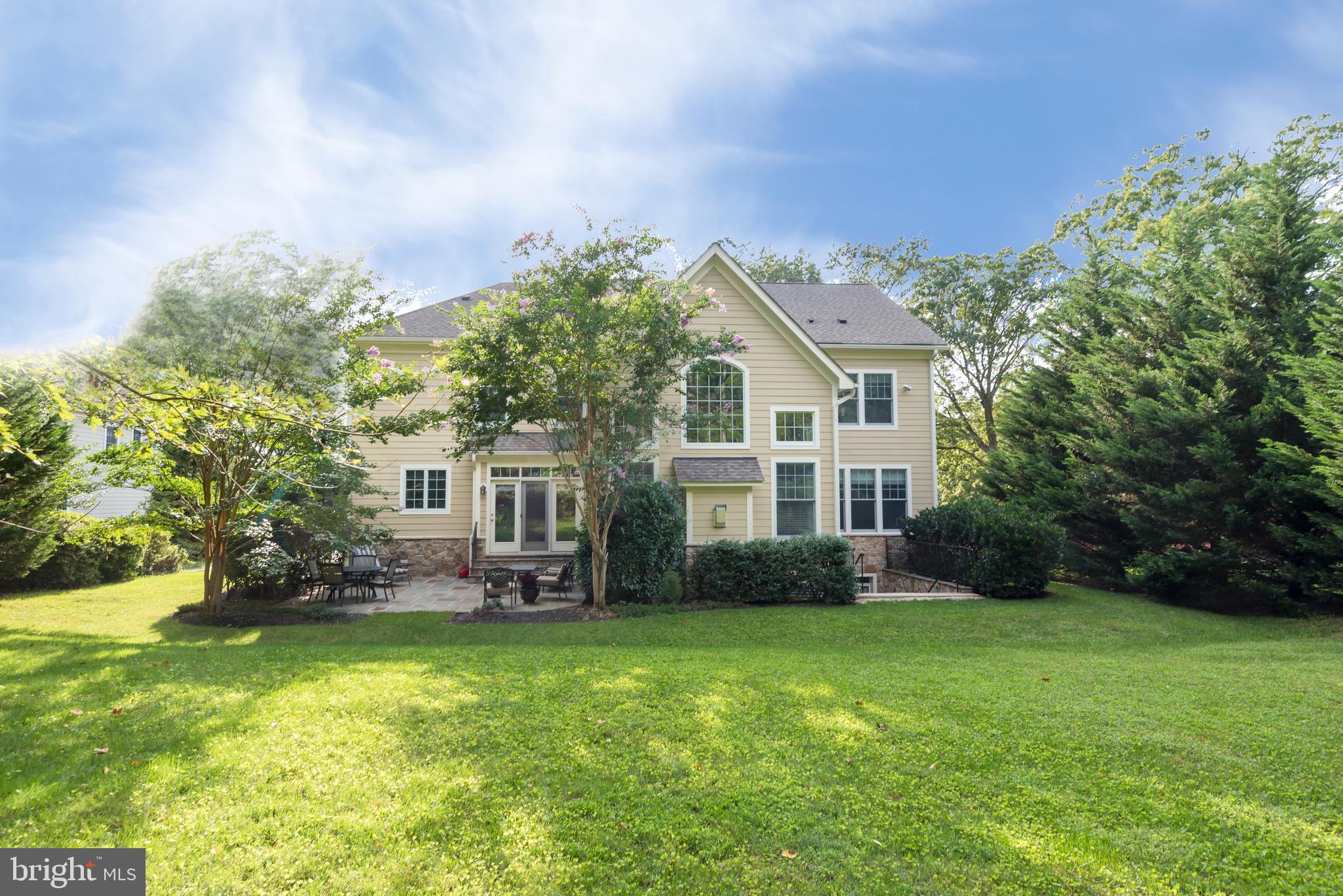 CREEK CROSSING VILLA - Residential