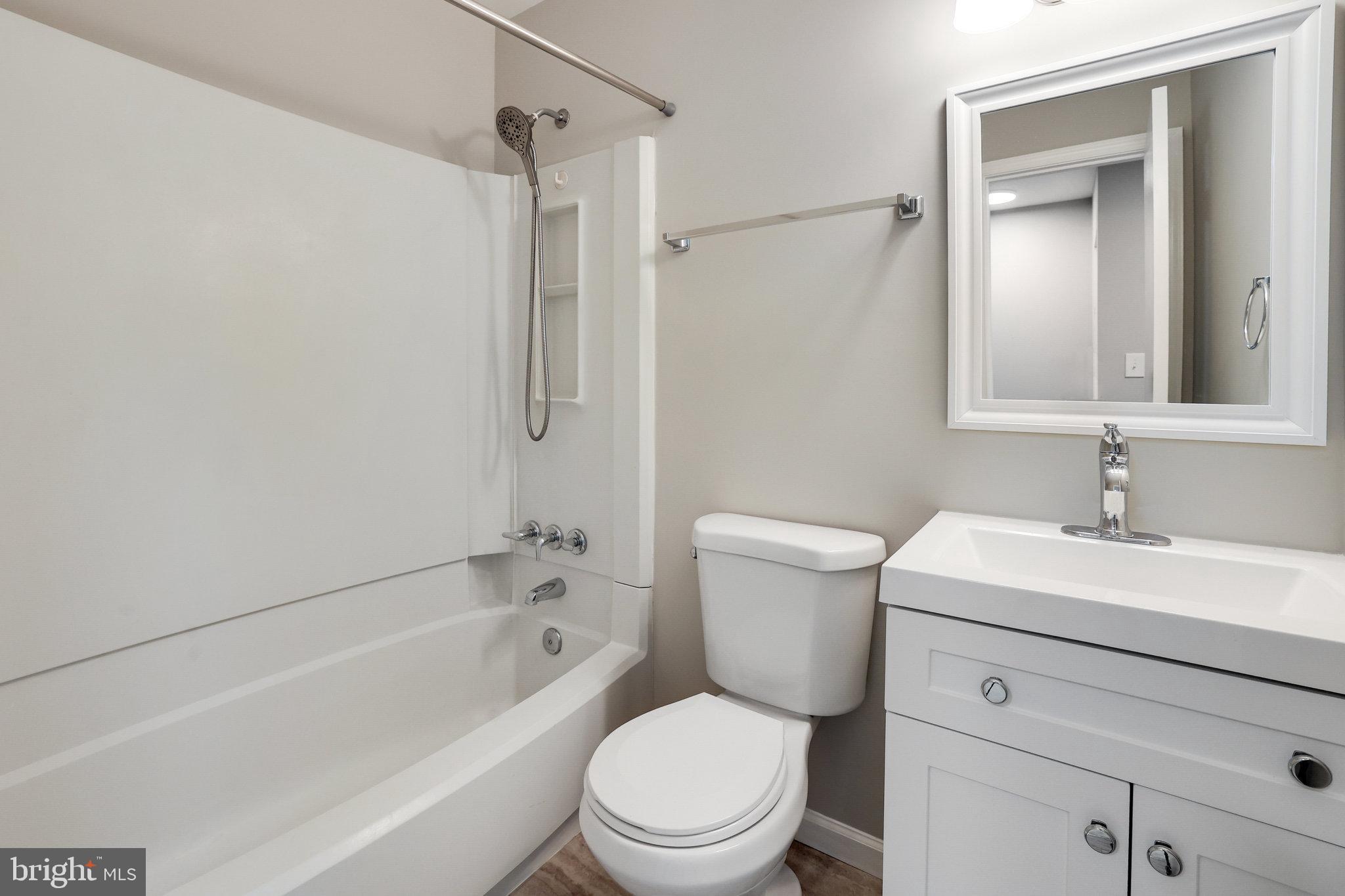 FRANCONIA COMMONS - Residential