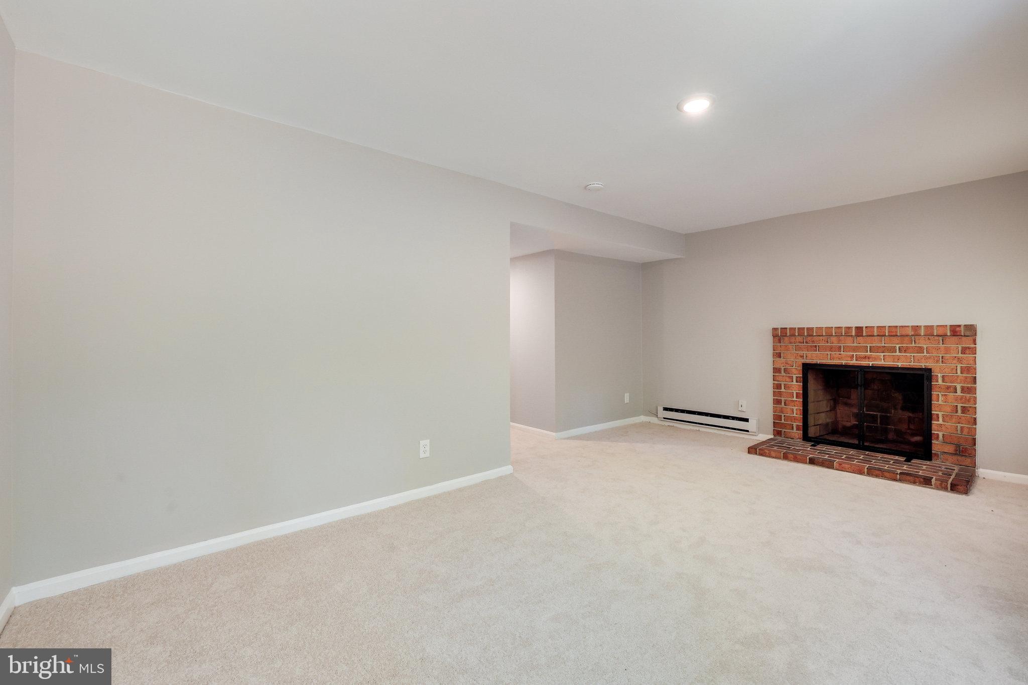 FRANCONIA COMMONS - Residential