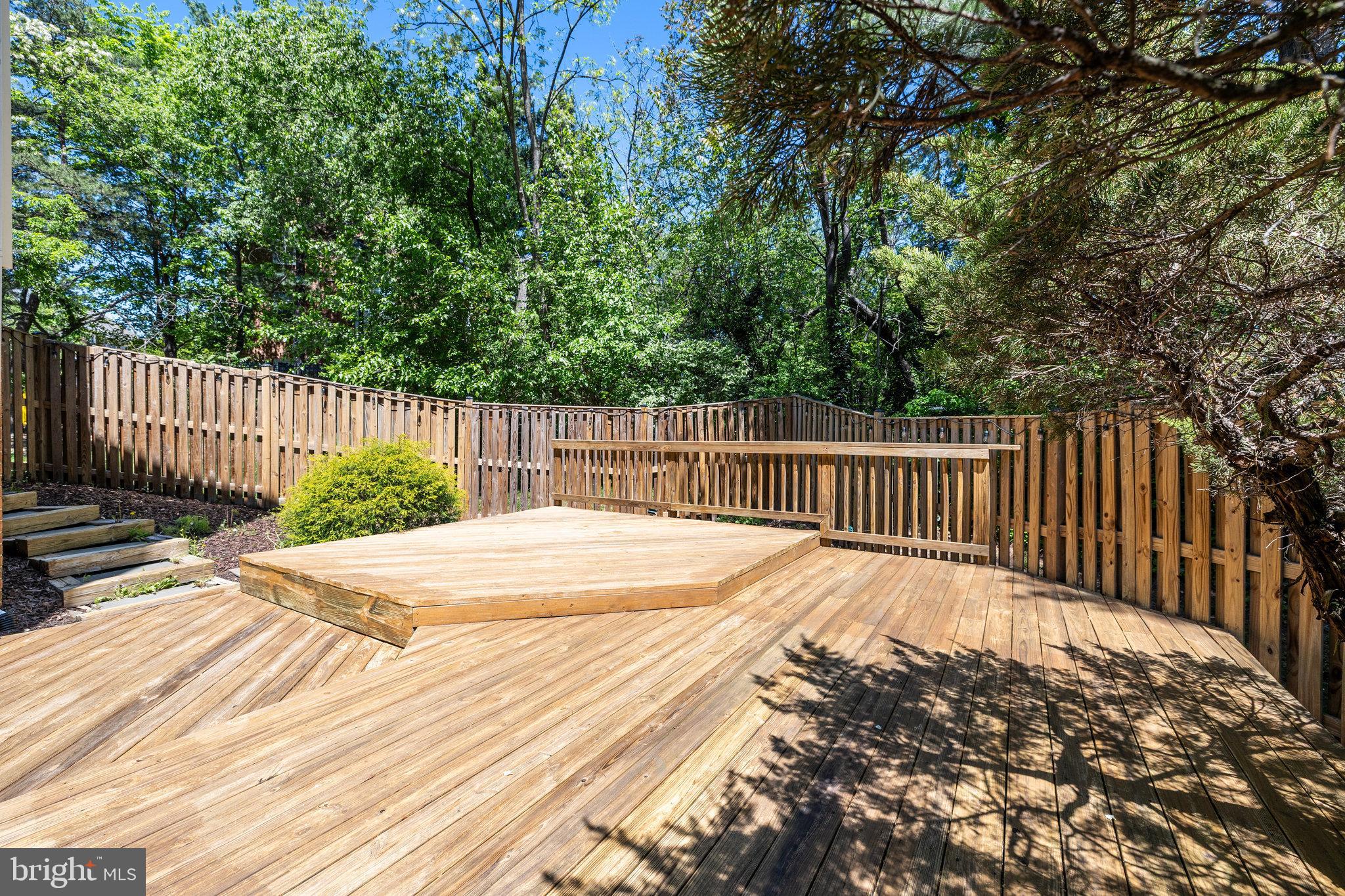 FRANCONIA COMMONS - Residential