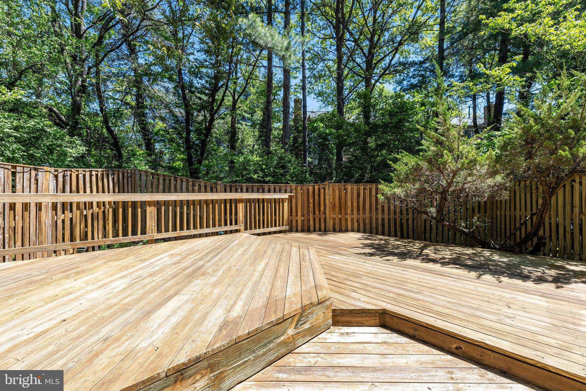 FRANCONIA COMMONS - Residential