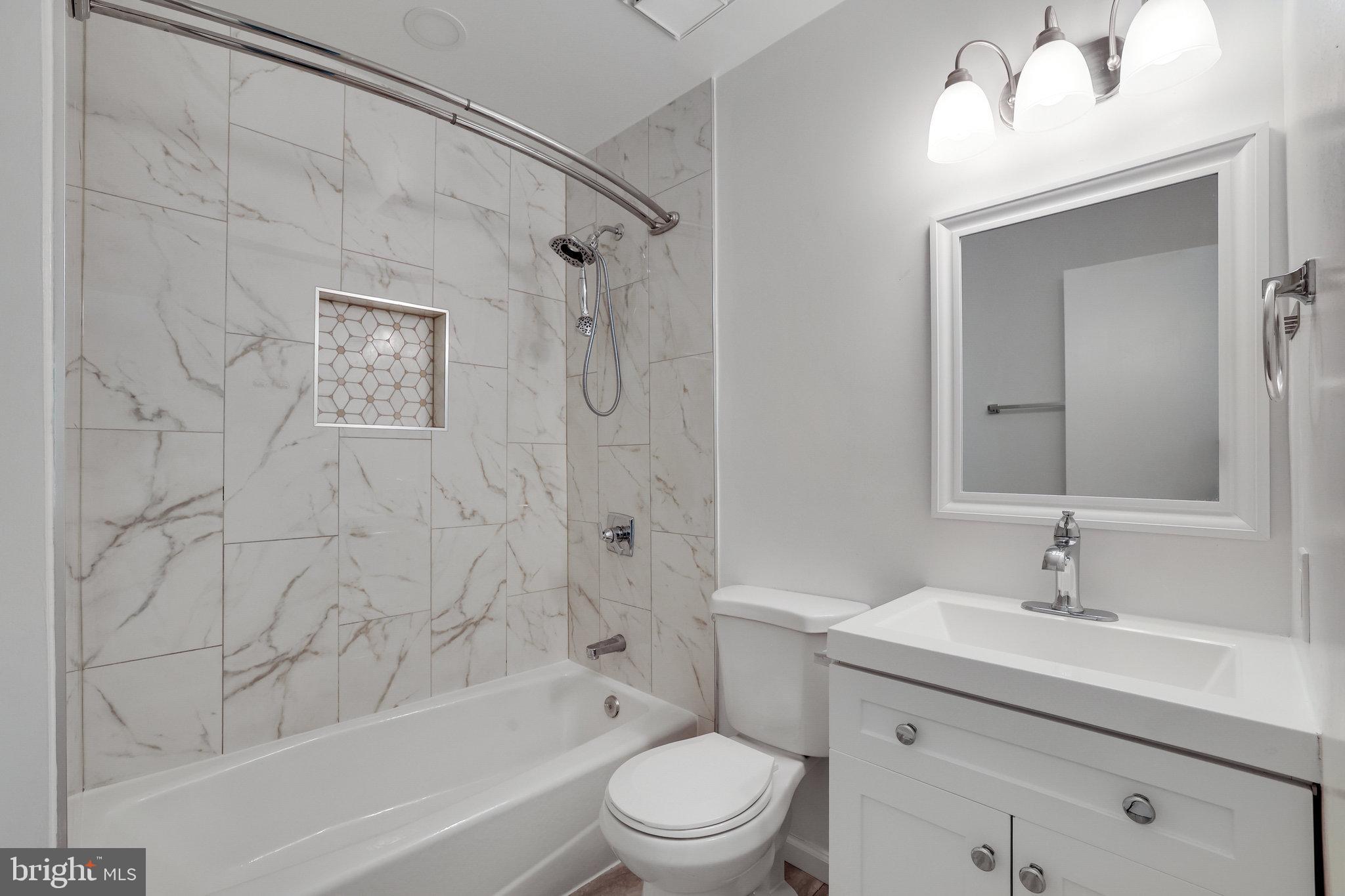 FRANCONIA COMMONS - Residential