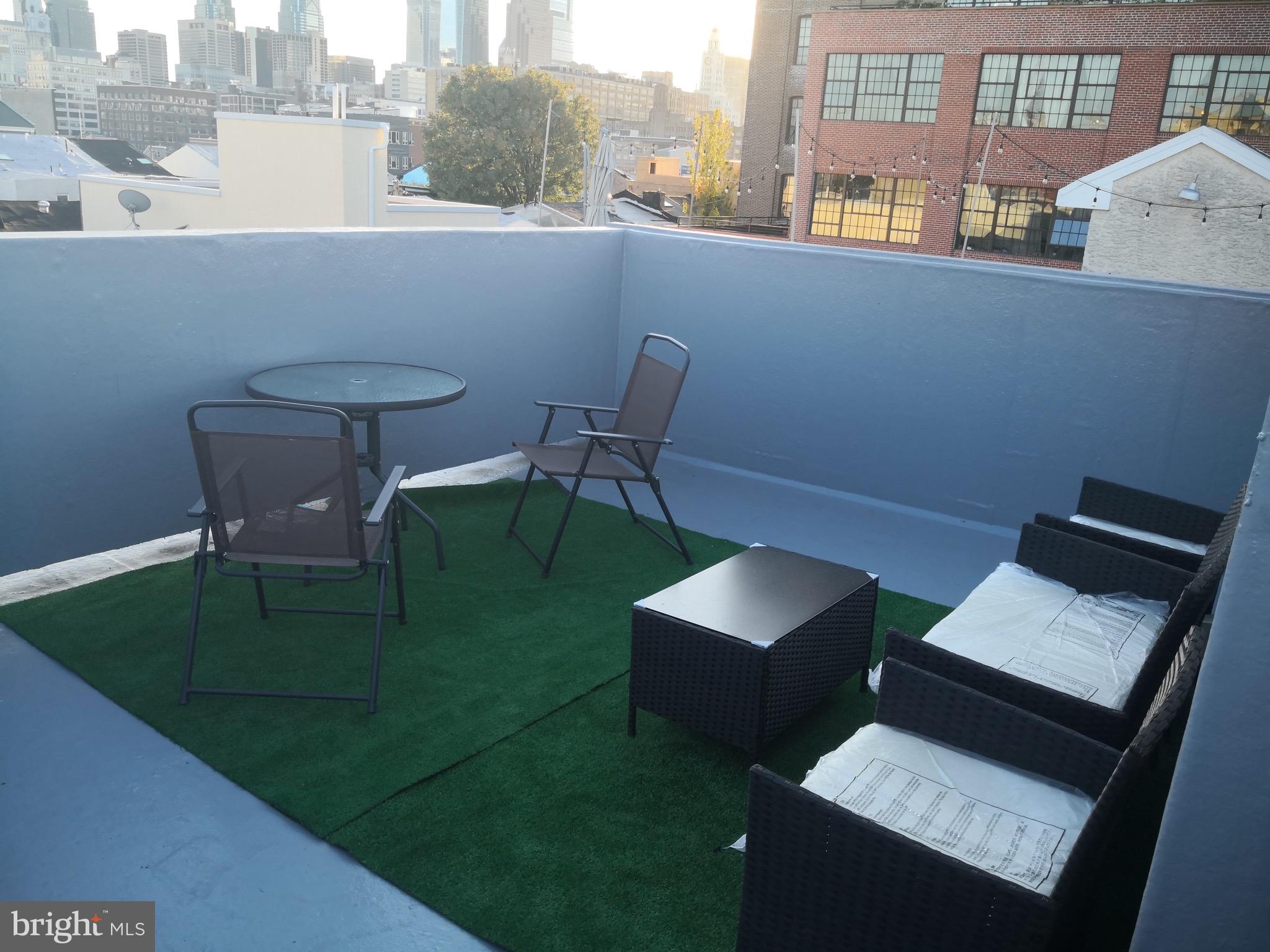 1008 GREEN STREET #C