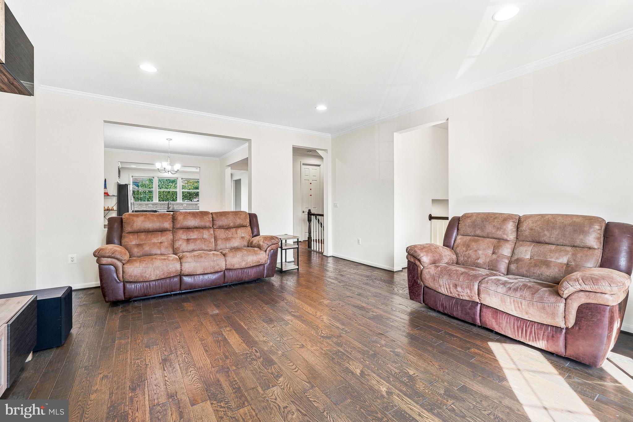 21521 WILLOW BREEZE SQUARE
