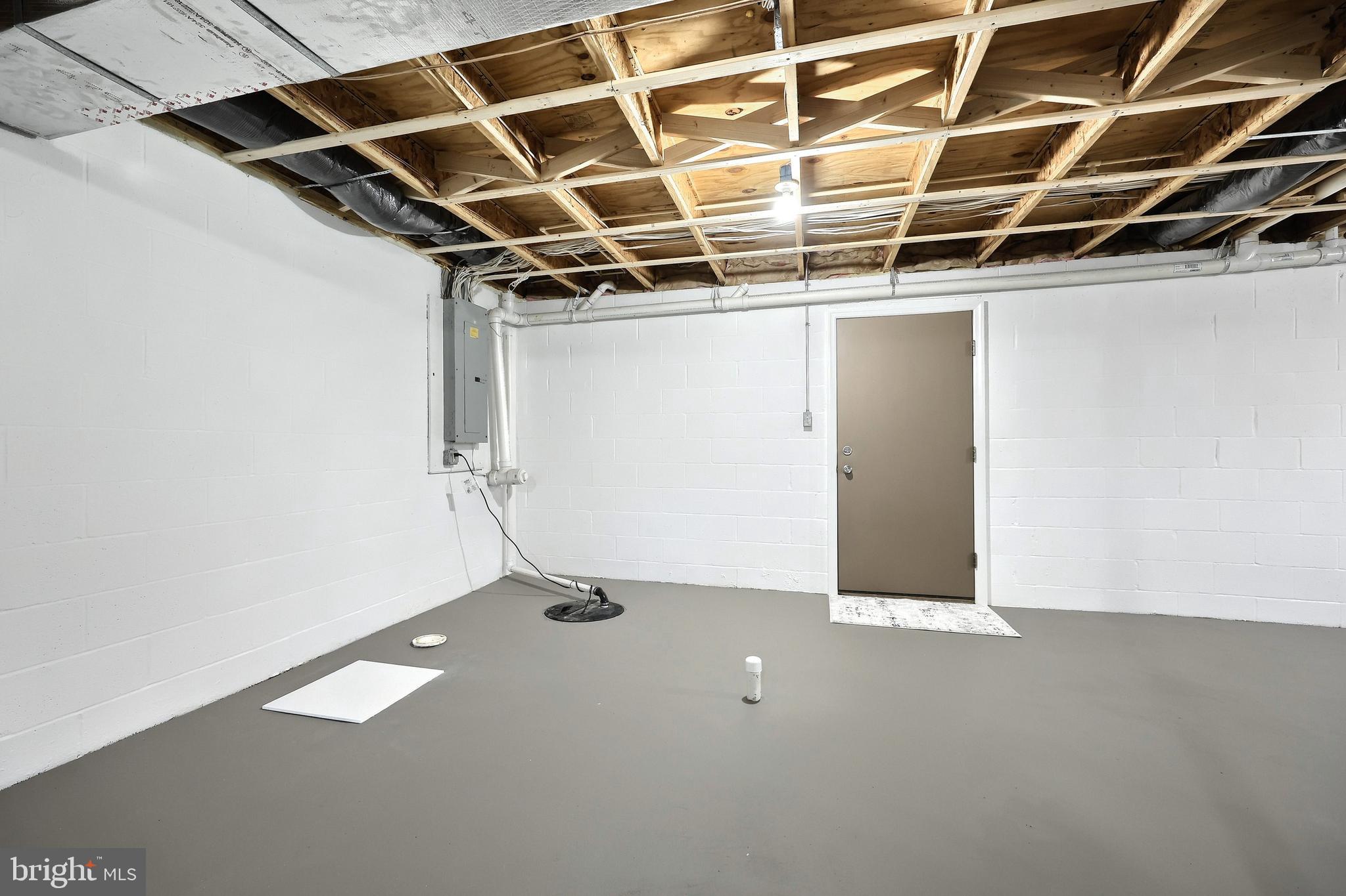 LAKE MEADE - Residential