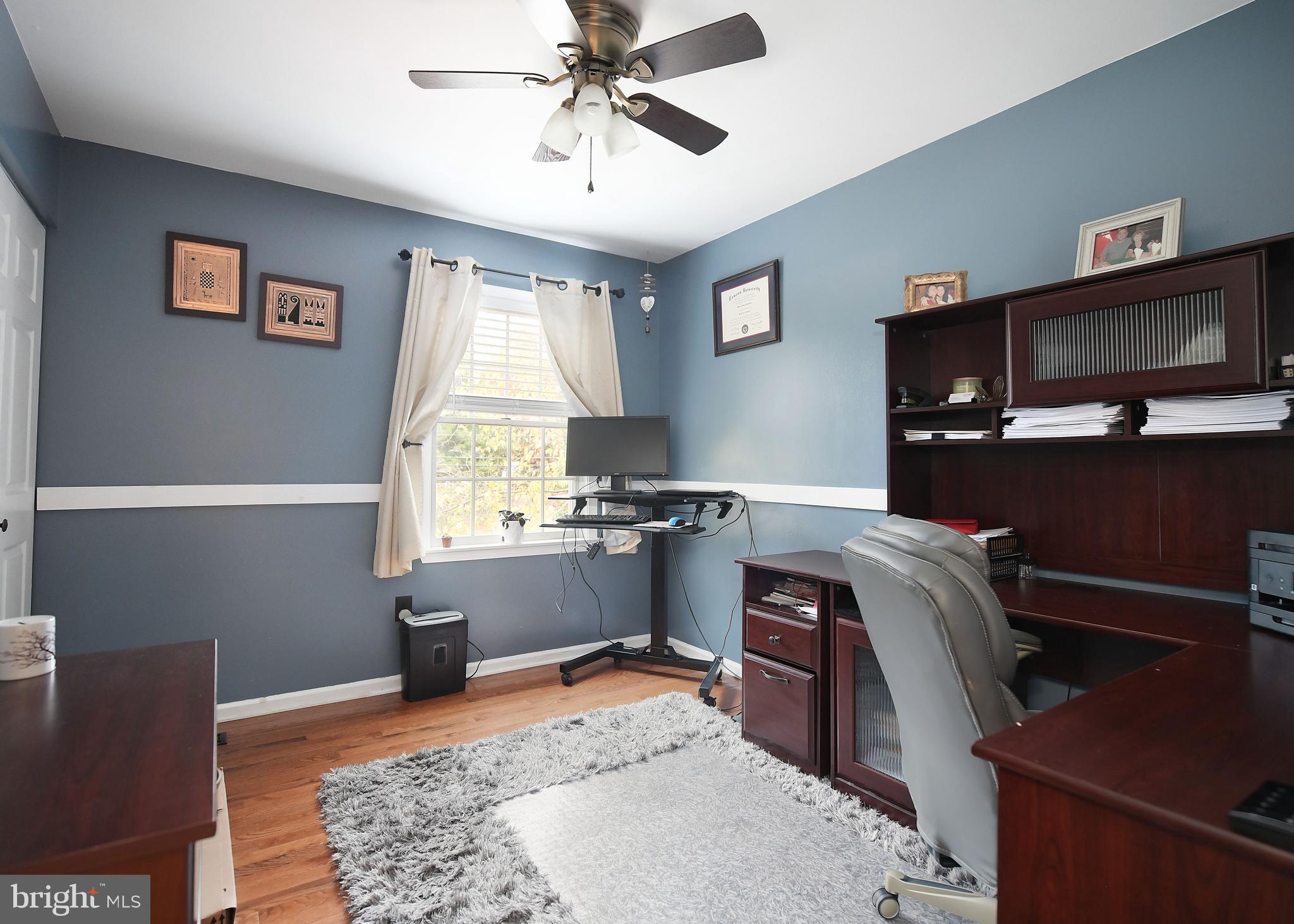 CONSTANT FRIENDSHIP - Residential