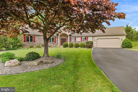 Homes For Sale - 1223 Morning Star Drive<br/> Lehigh County, ALLENTOWN, PA 18106