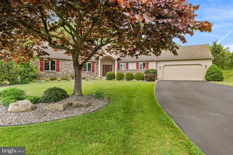 1223 Morning Star Drive, Allentown, PA MLS: PALH2015644