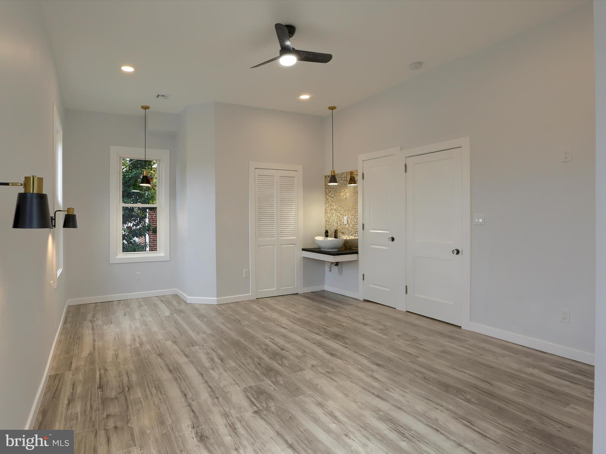 GRANTVILLE - Residential