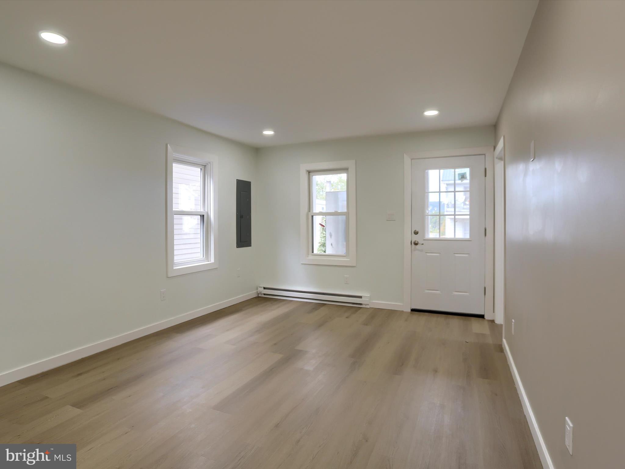 GRANTVILLE - Residential