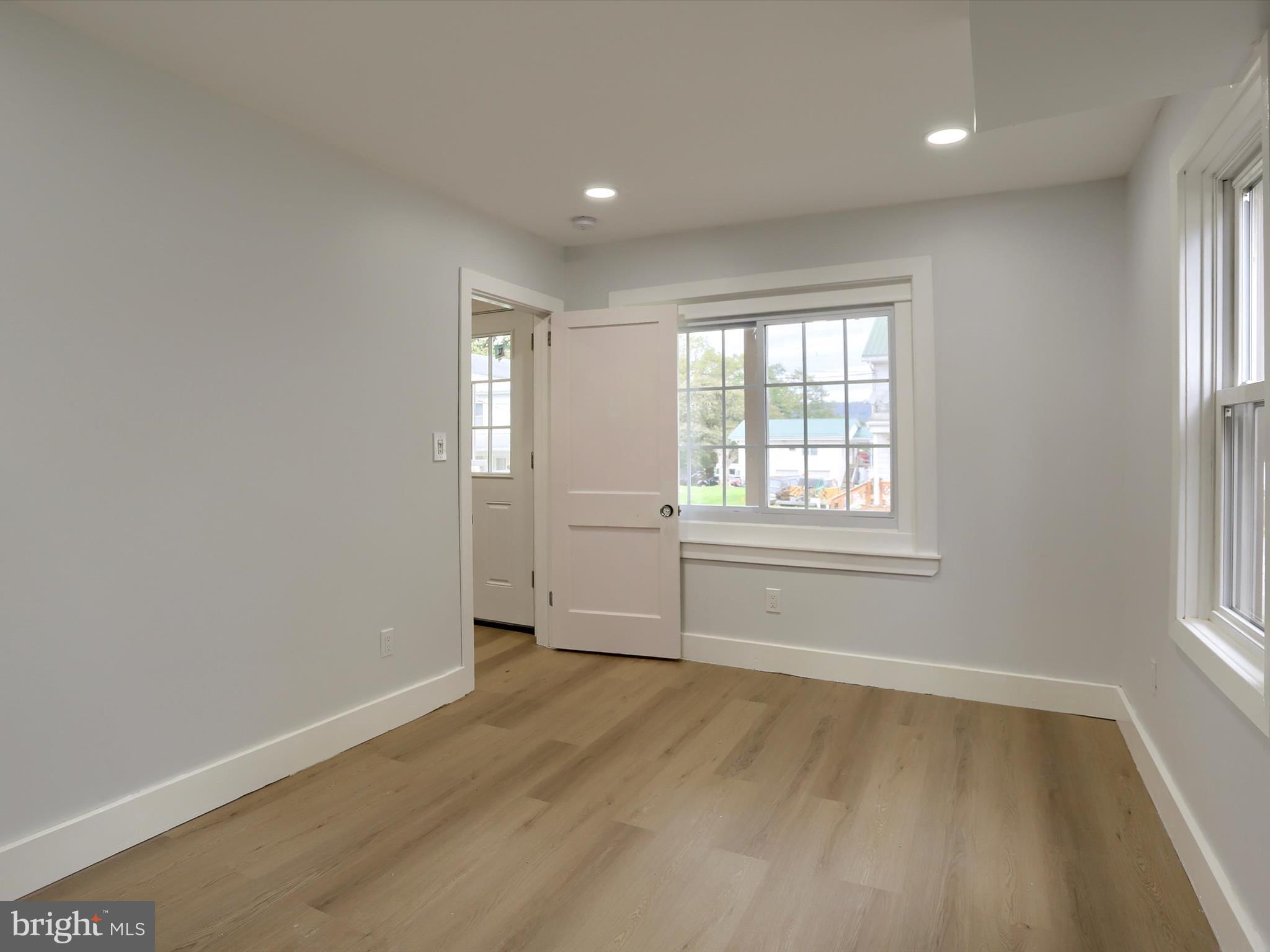 GRANTVILLE - Residential