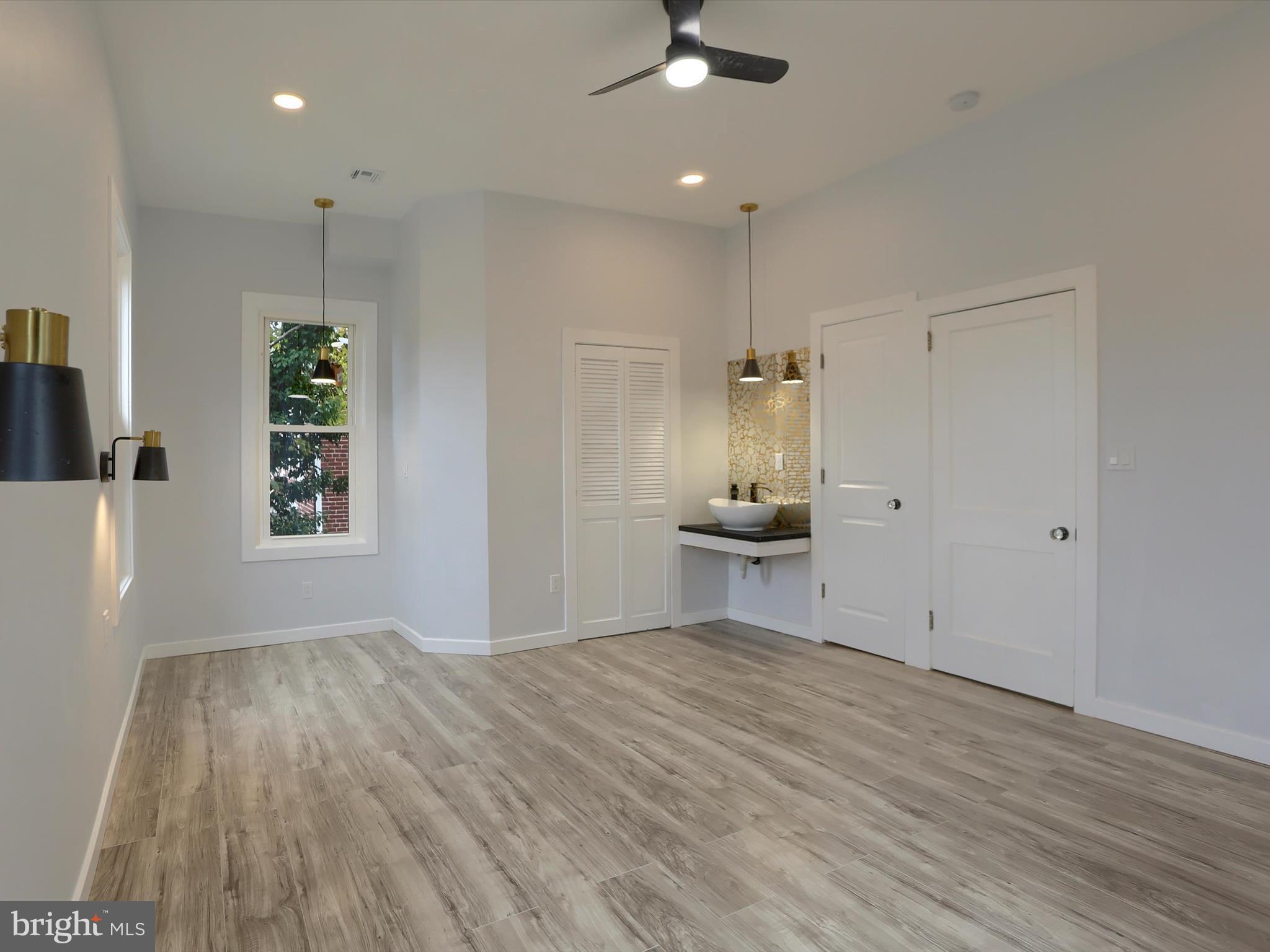 GRANTVILLE - Residential