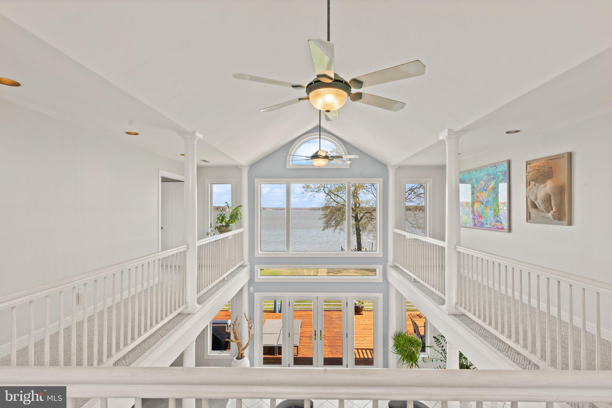 WILLOUGHBY BEACH - Residential