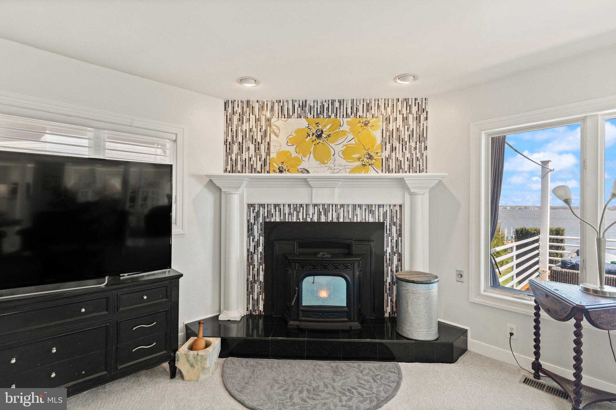 WILLOUGHBY BEACH - Residential