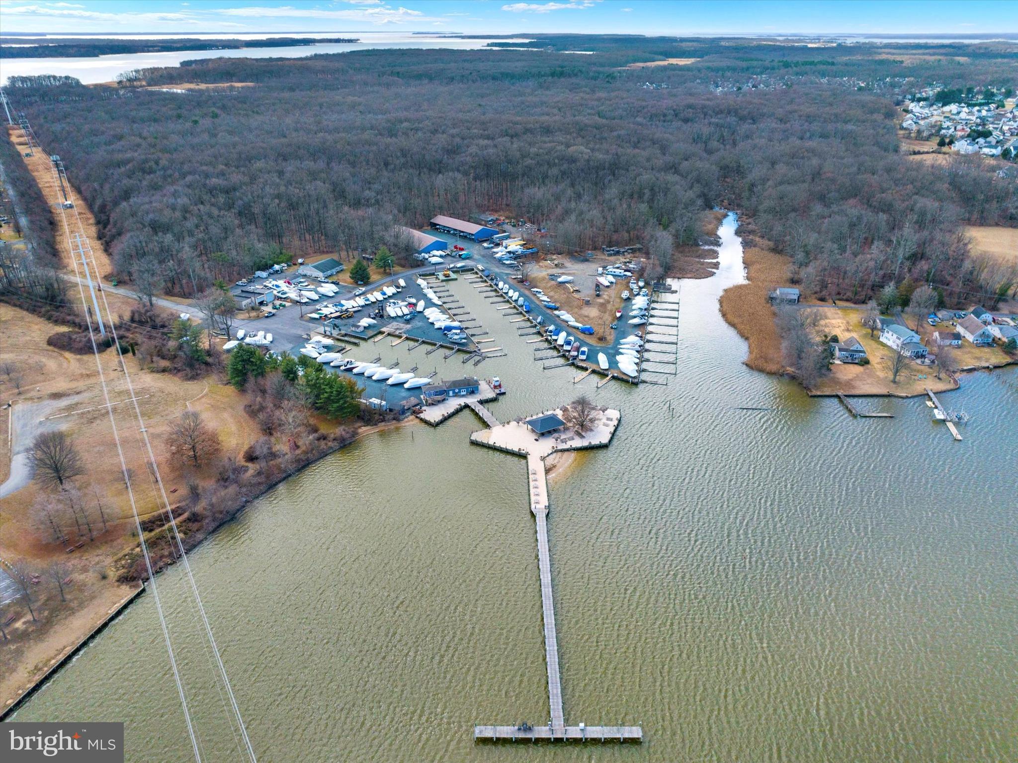 WILLOUGHBY BEACH - Residential
