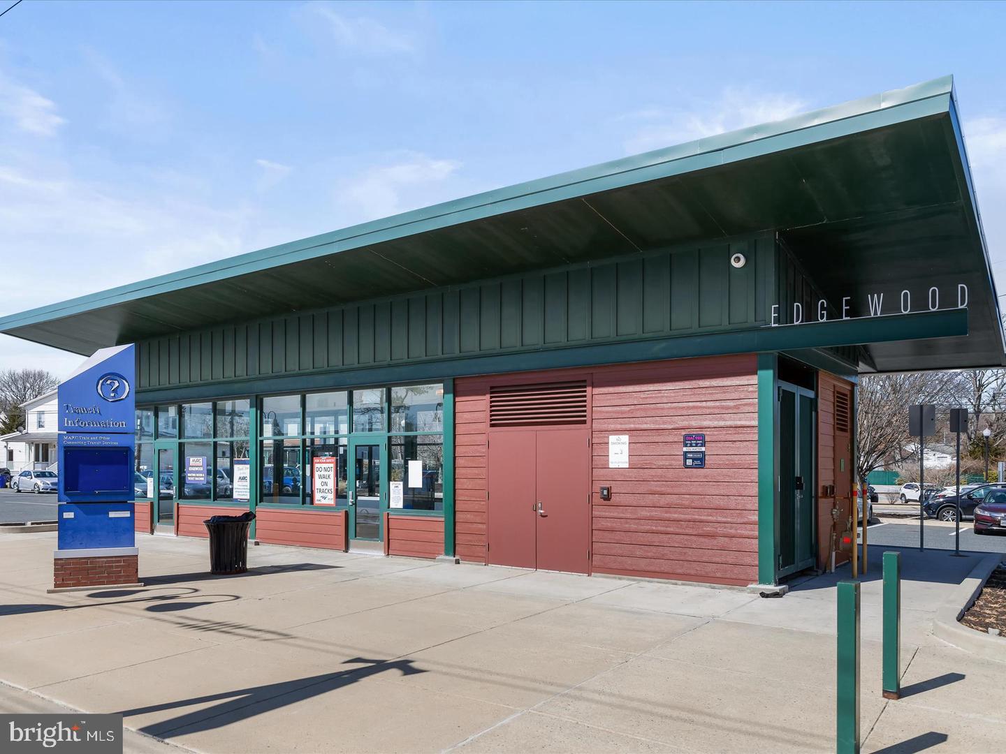 WILLOUGHBY BEACH - Residential