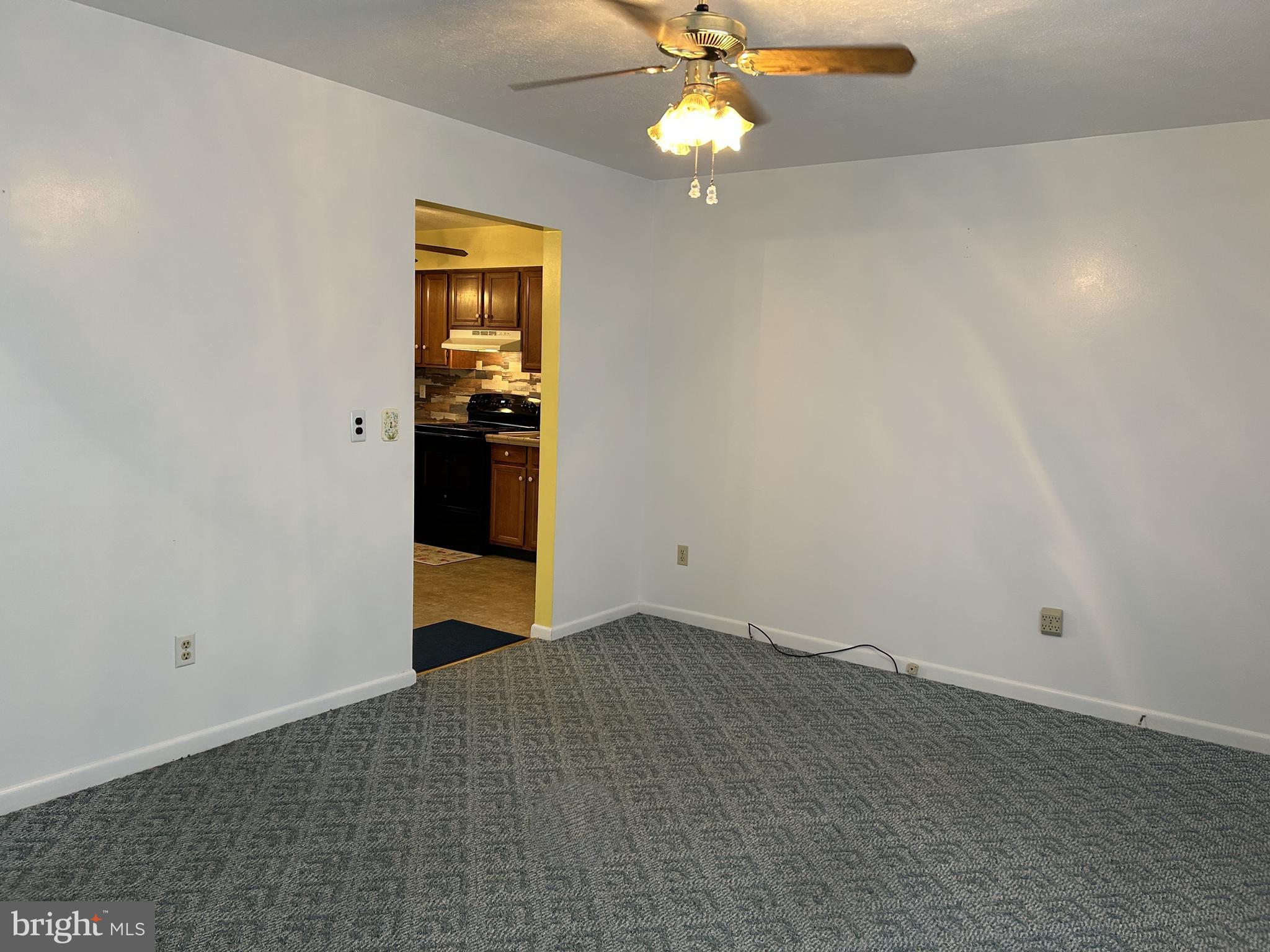 109 W RIDGE LOOP ROAD