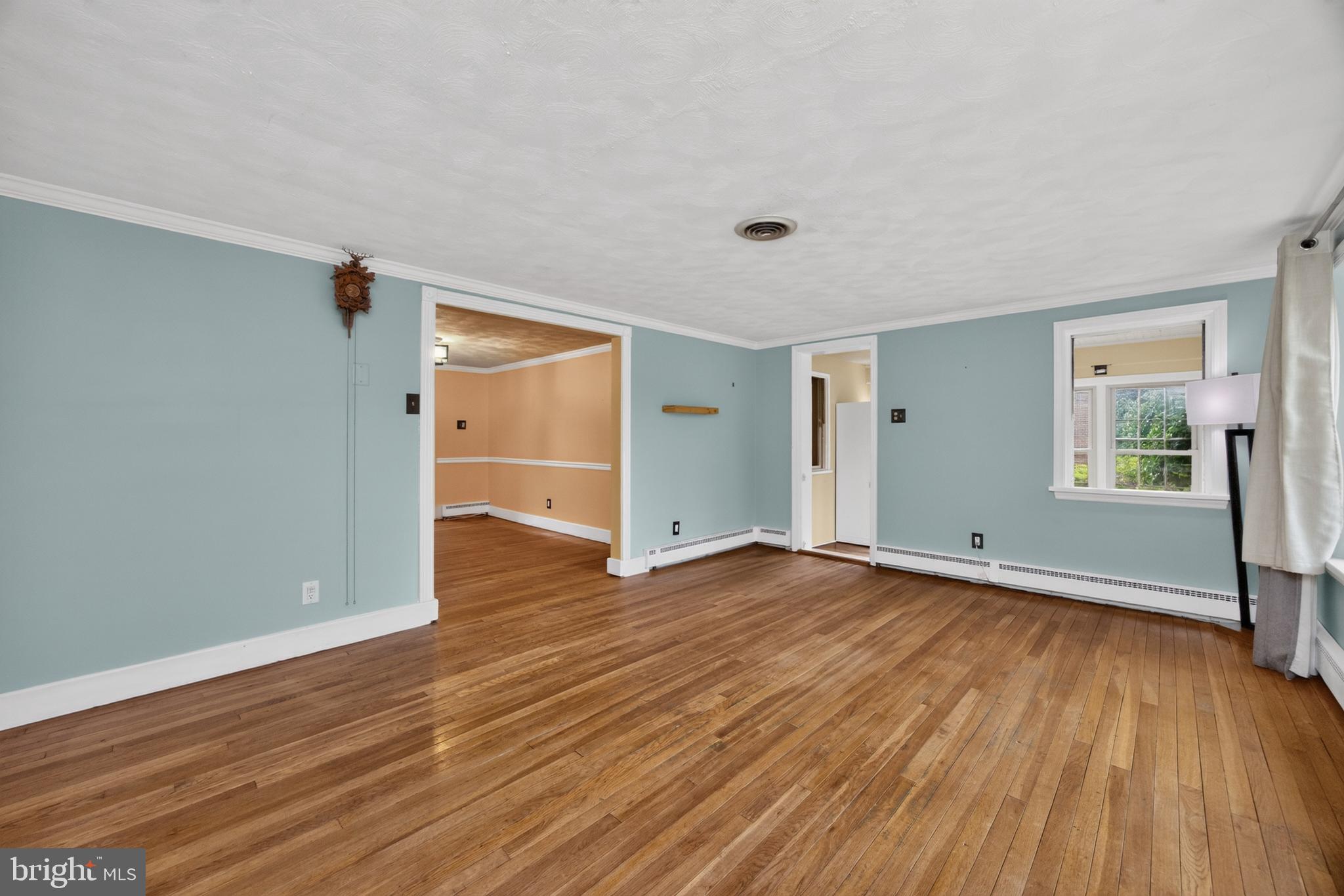 339 E LINFIELD TRAPPE ROAD