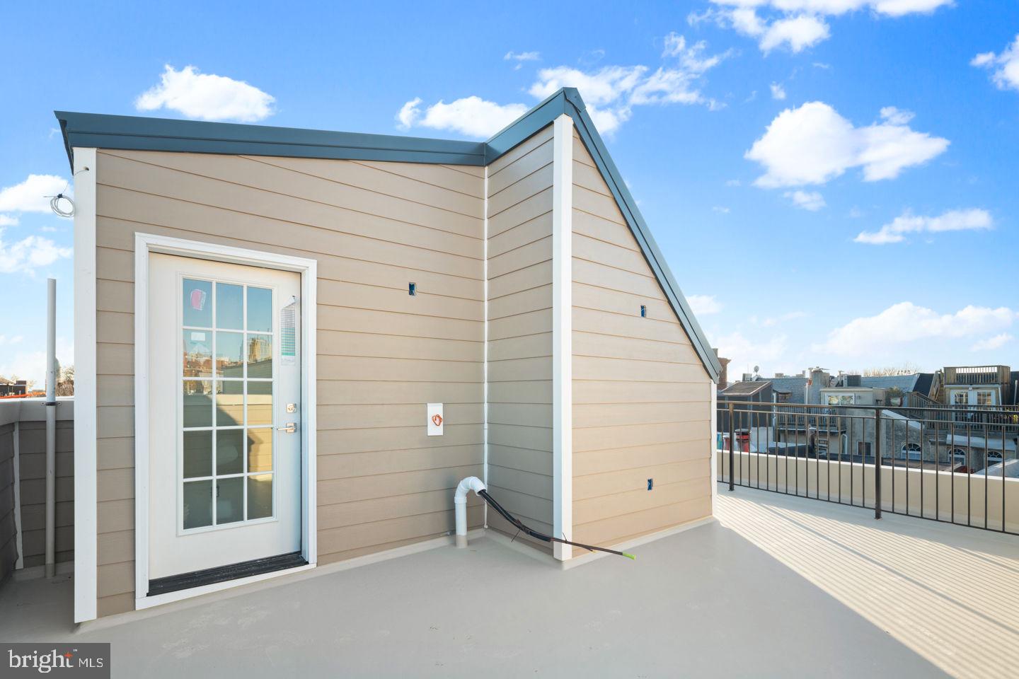 BELLA VISTA - Residential