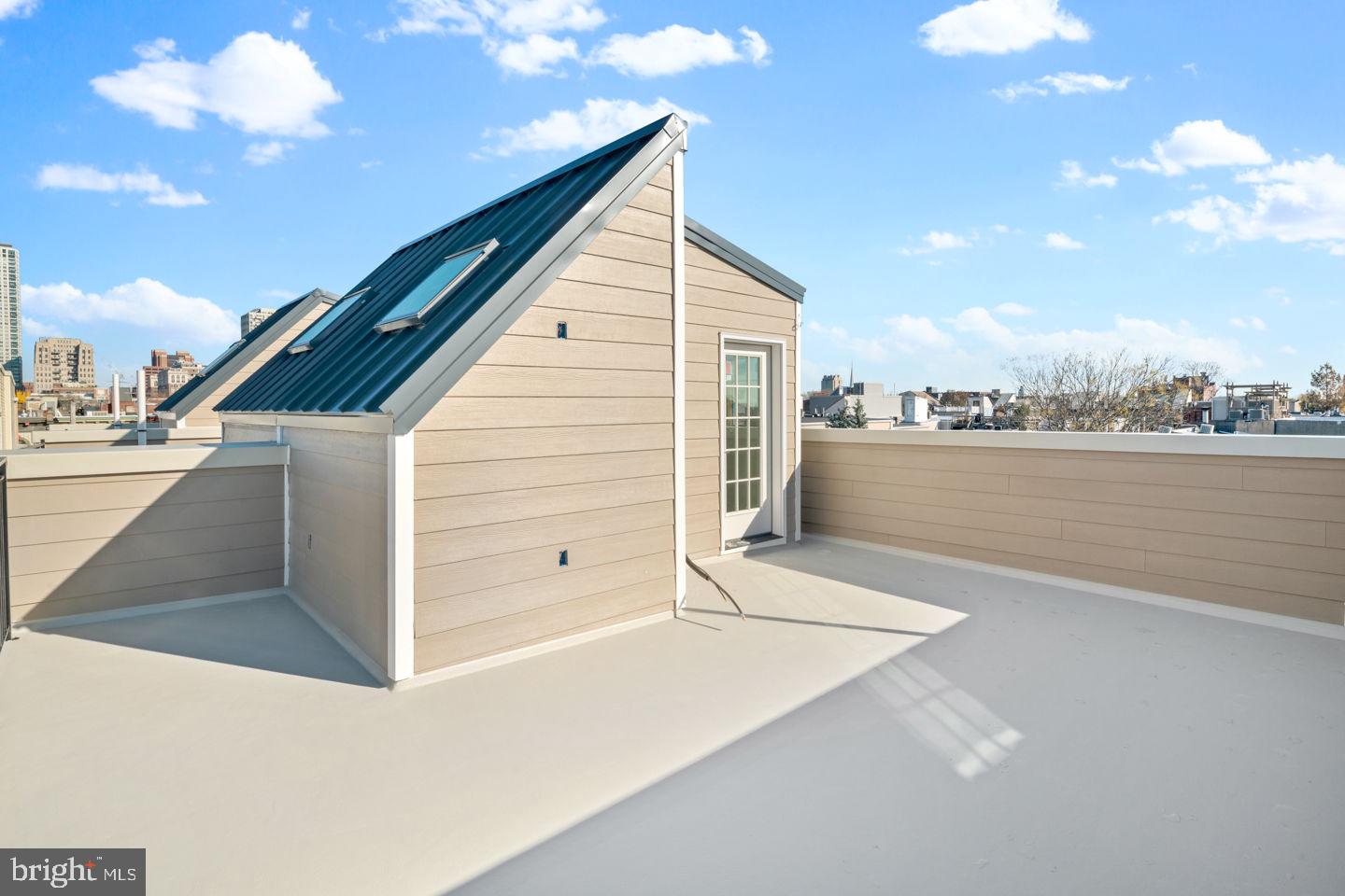 BELLA VISTA - Residential