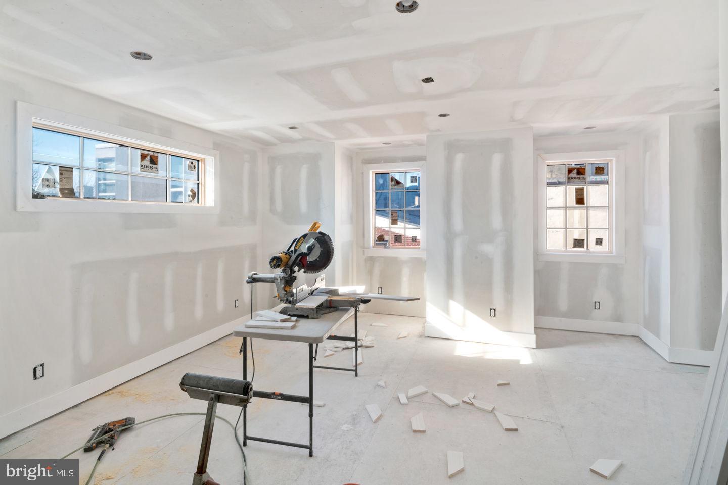 BELLA VISTA - Residential