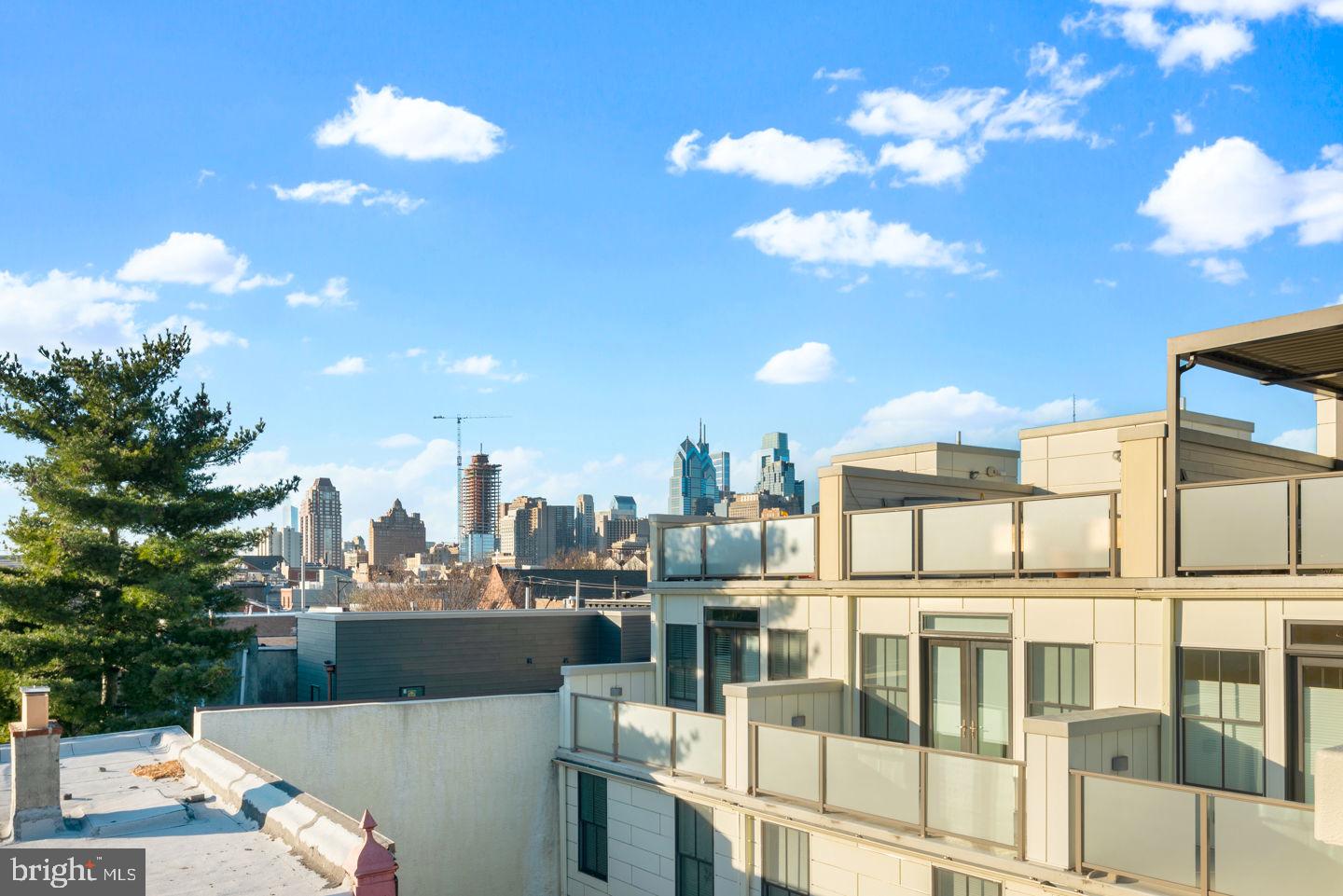 BELLA VISTA - Residential