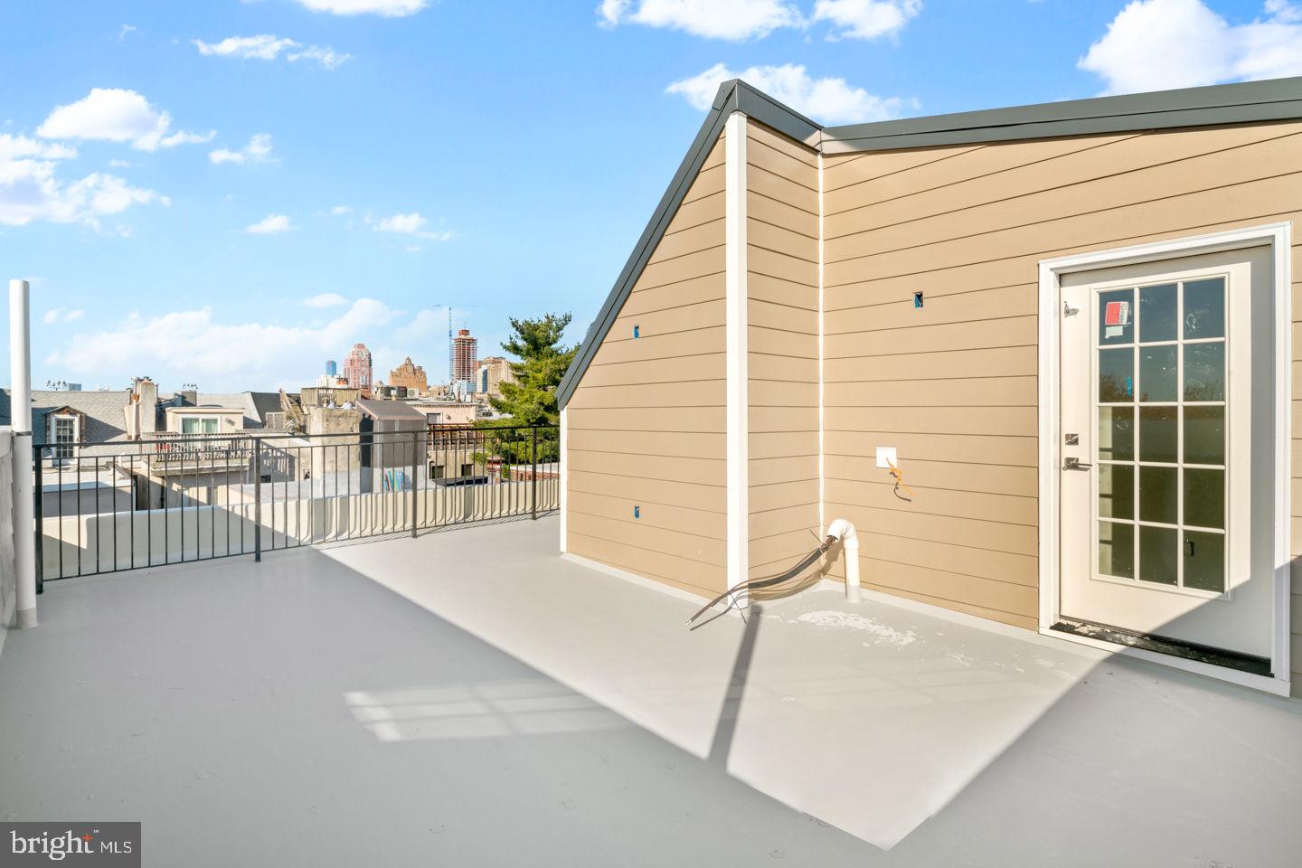 BELLA VISTA - Residential