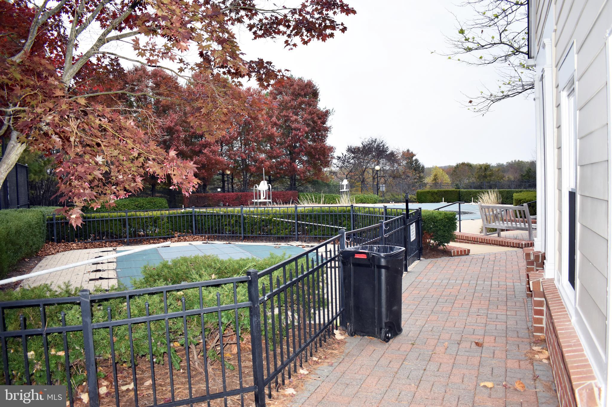 RIVERSIDE VILLAGES - Residential