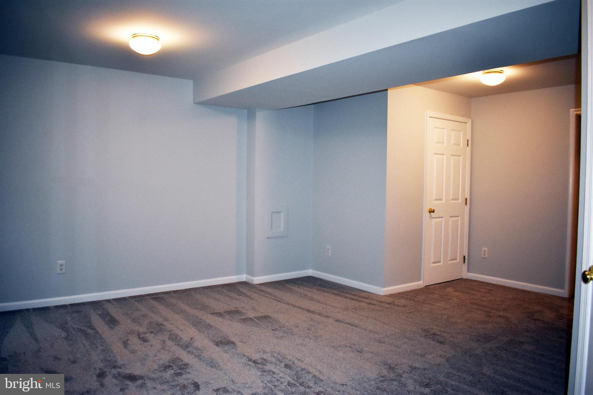 RIVERSIDE VILLAGES - Residential