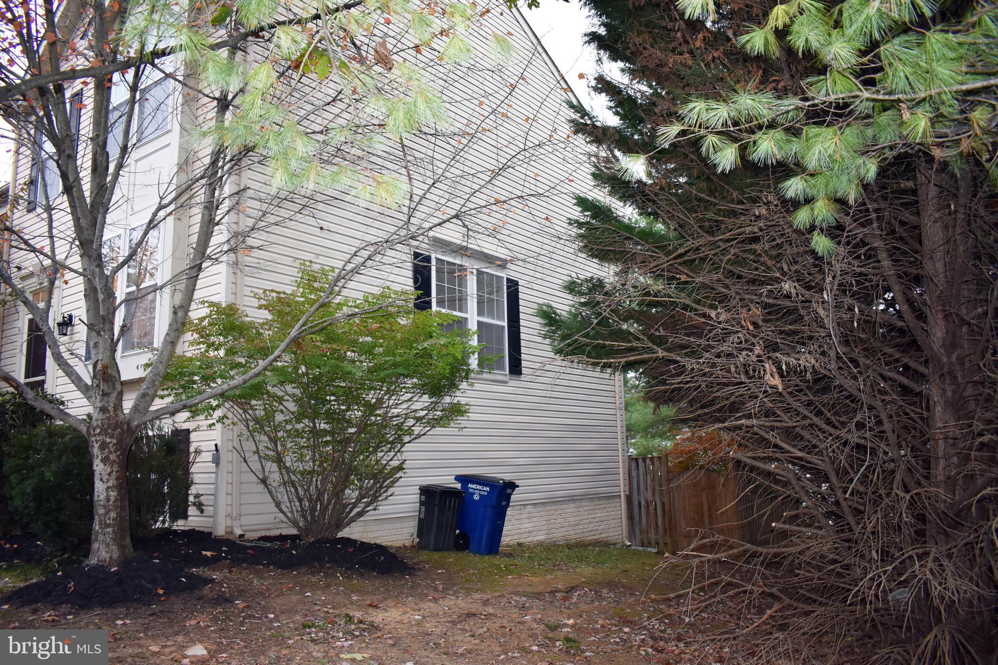 RIVERSIDE VILLAGES - Residential