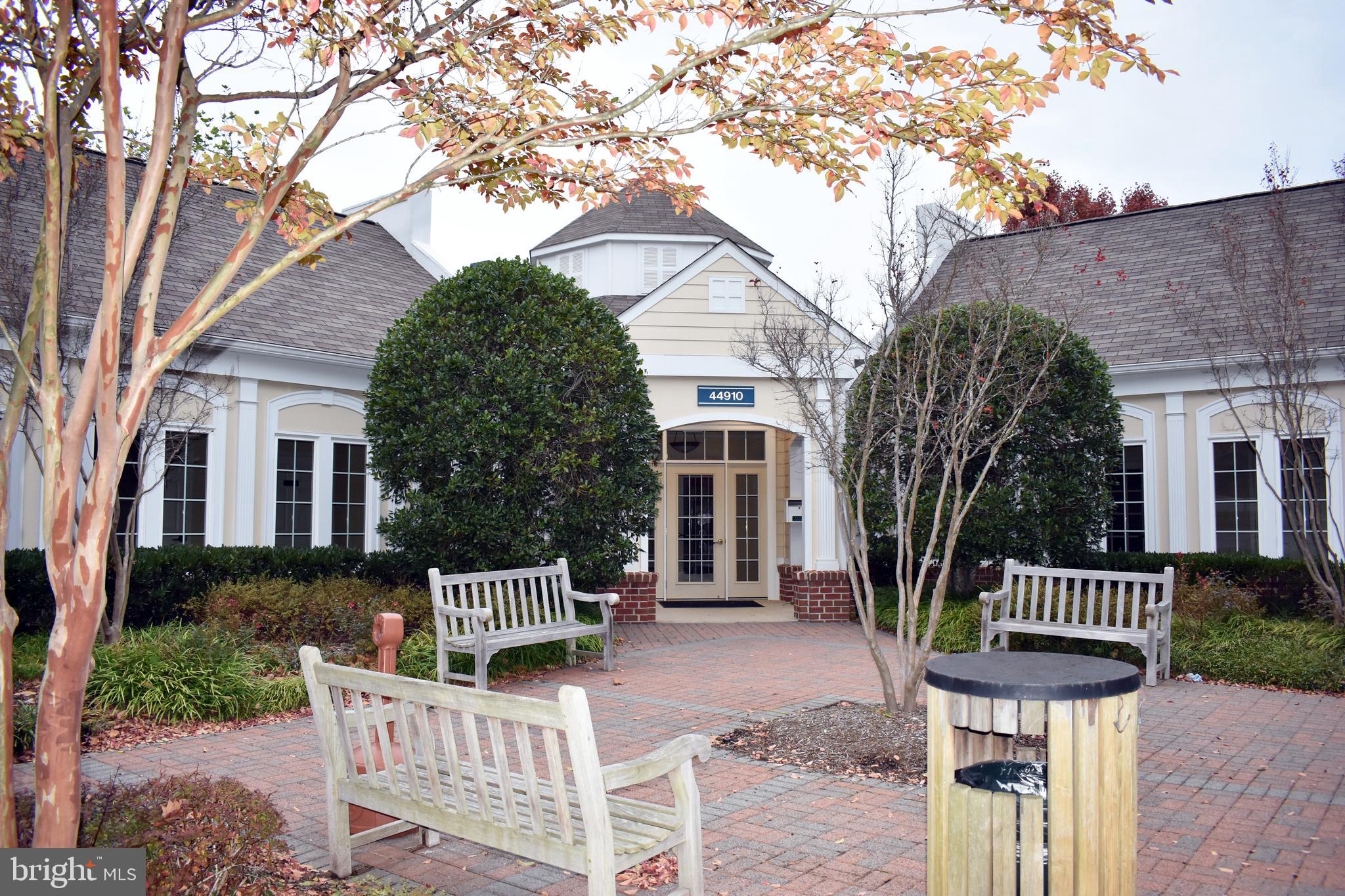 RIVERSIDE VILLAGES - Residential