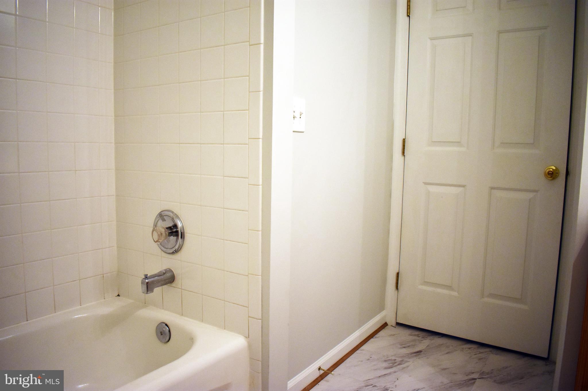 RIVERSIDE VILLAGES - Residential