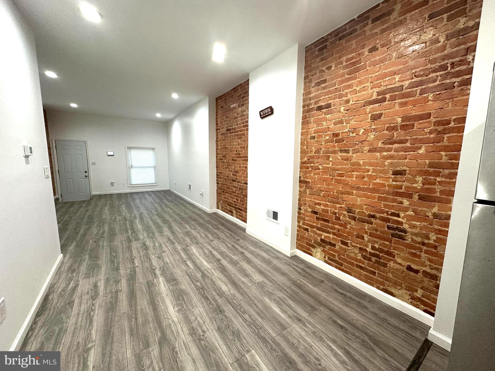 SAINT AGNES - Residential Lease