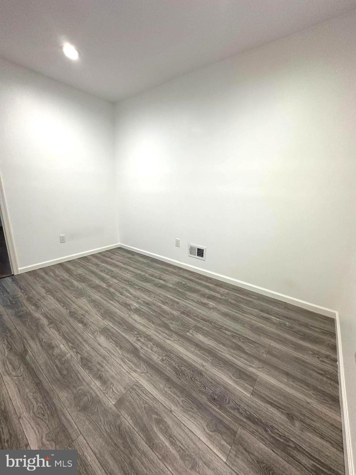 SAINT AGNES - Residential Lease