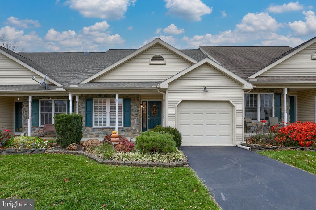 Photo of 427 Thrush Drive, Manheim, PA 17545 (MLS # PALA2043506)