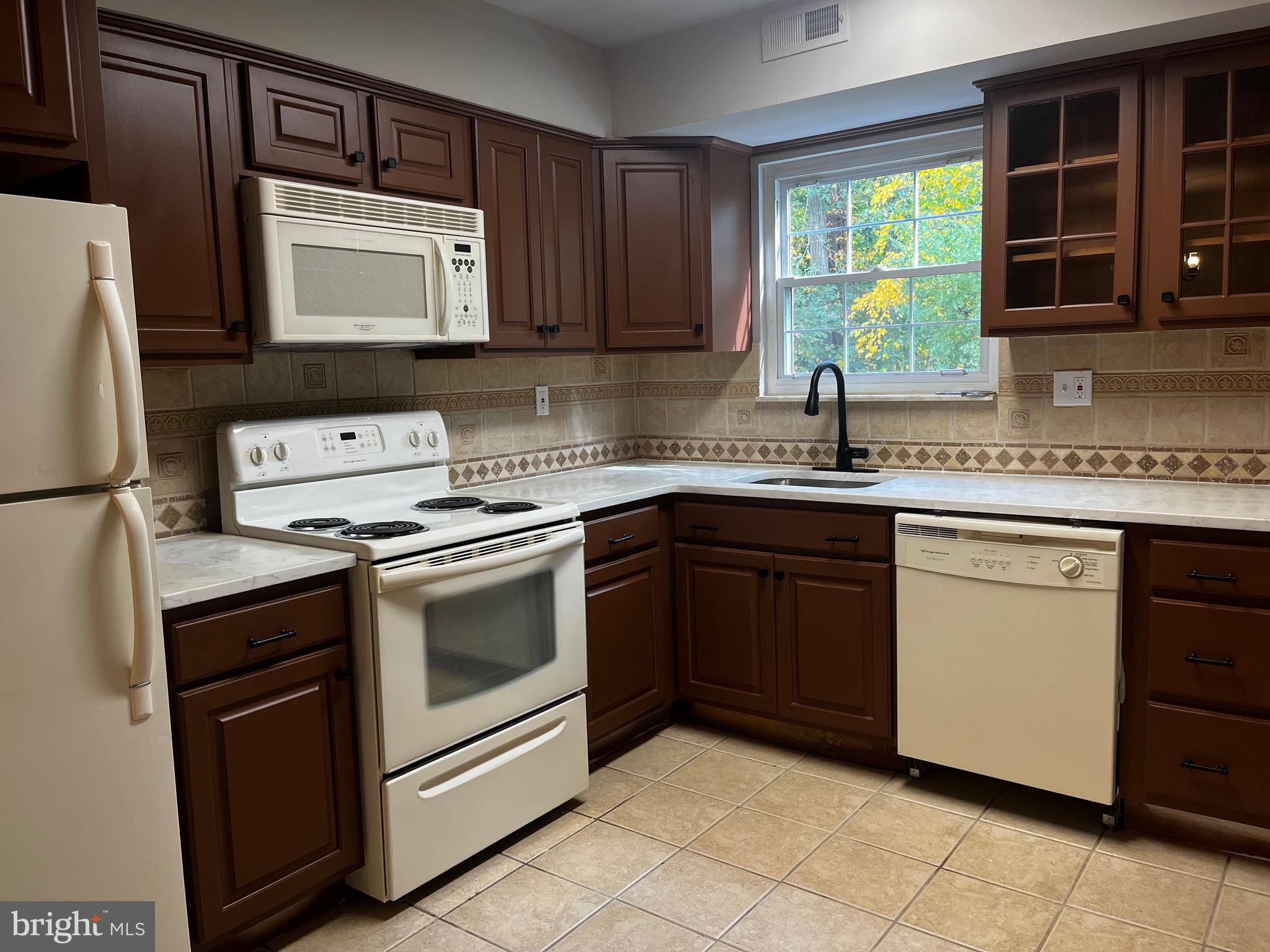 JUDSON MDWS - Residential