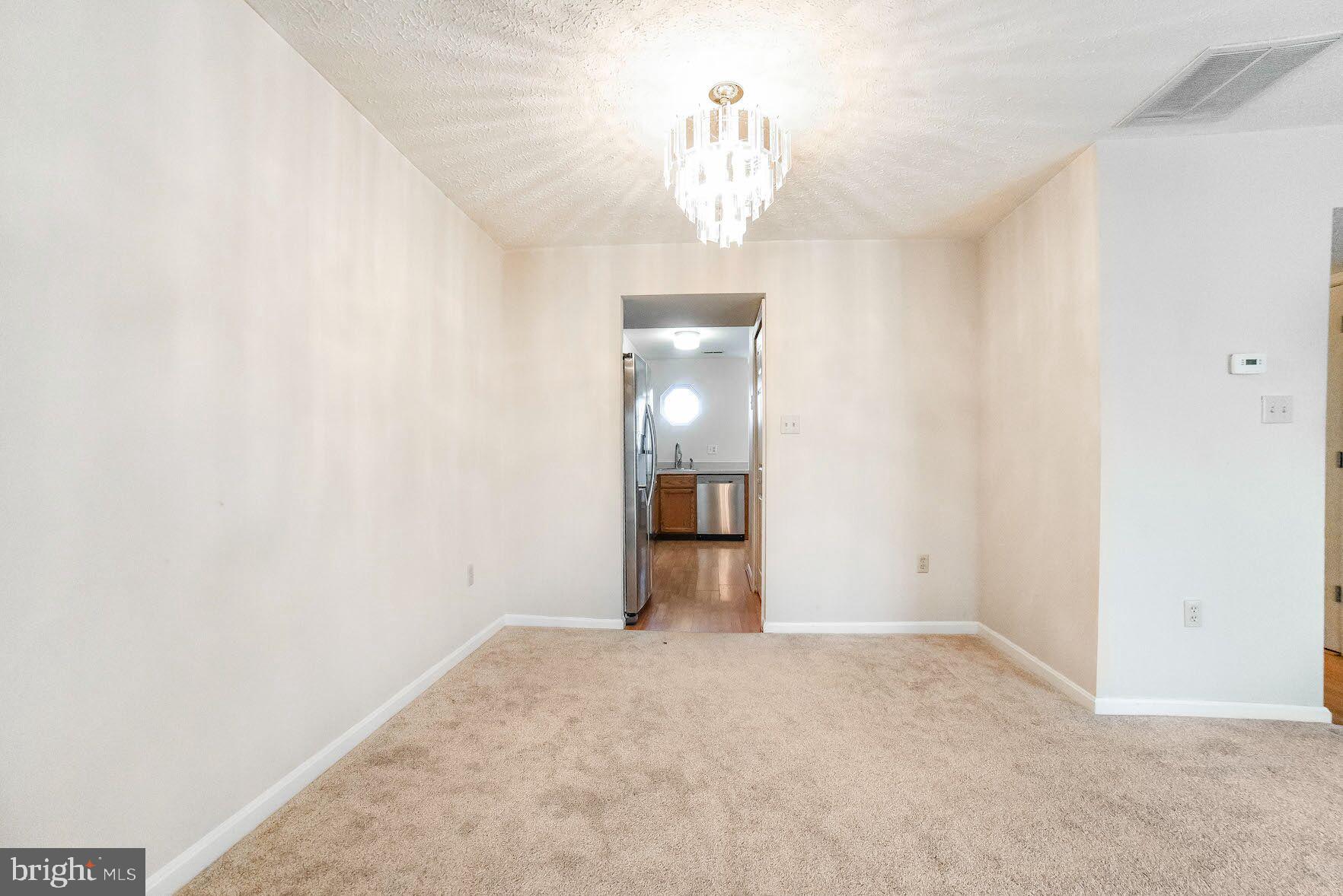 SOUTHGATE CENTER - Residential