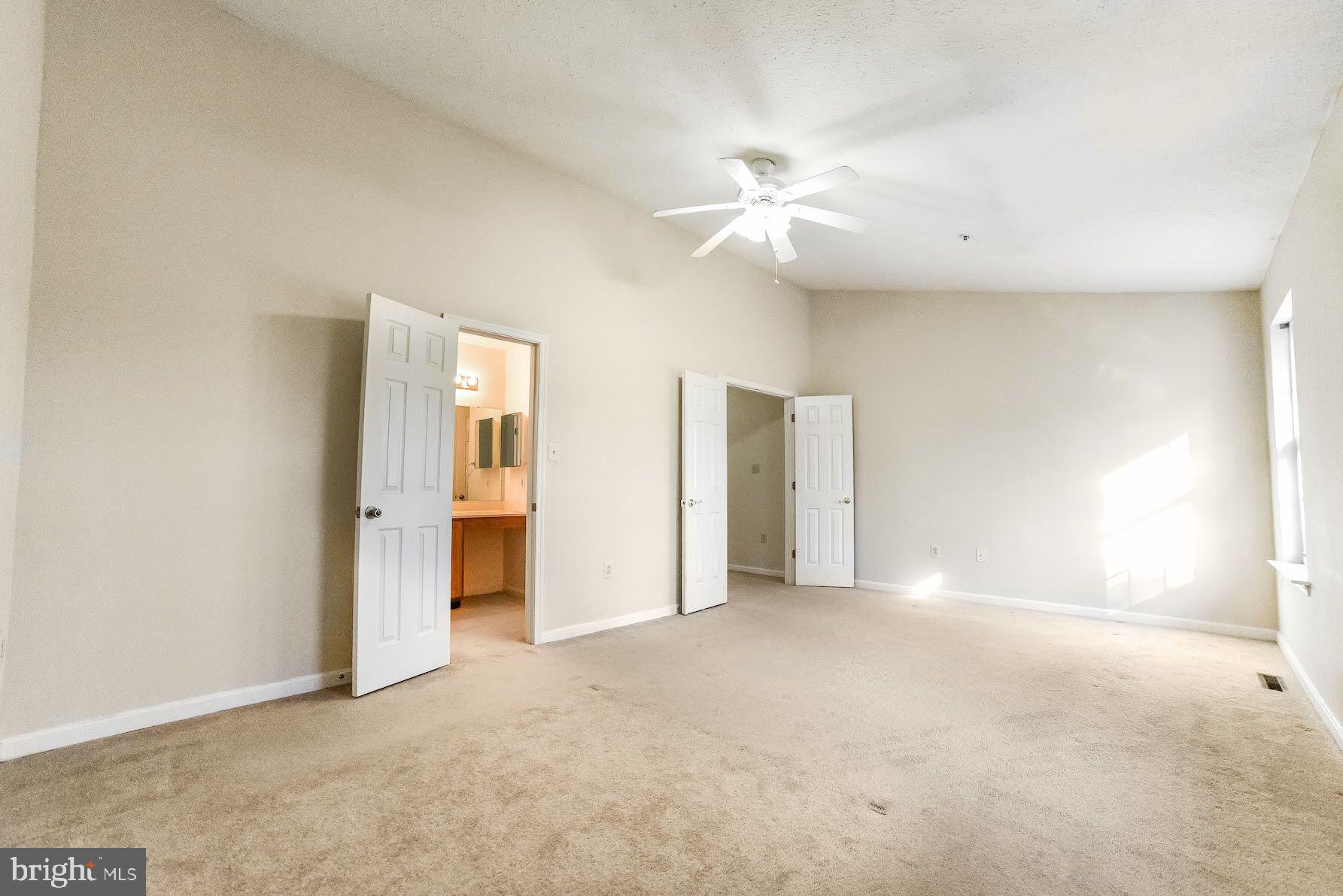 SOUTHGATE CENTER - Residential