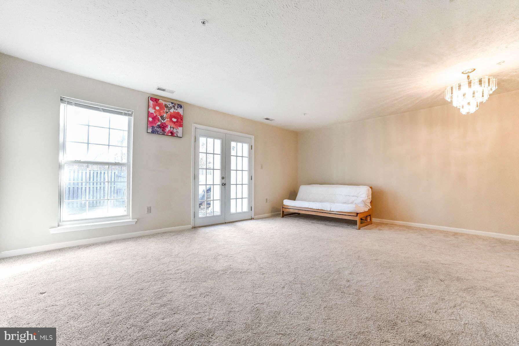 SOUTHGATE CENTER - Residential