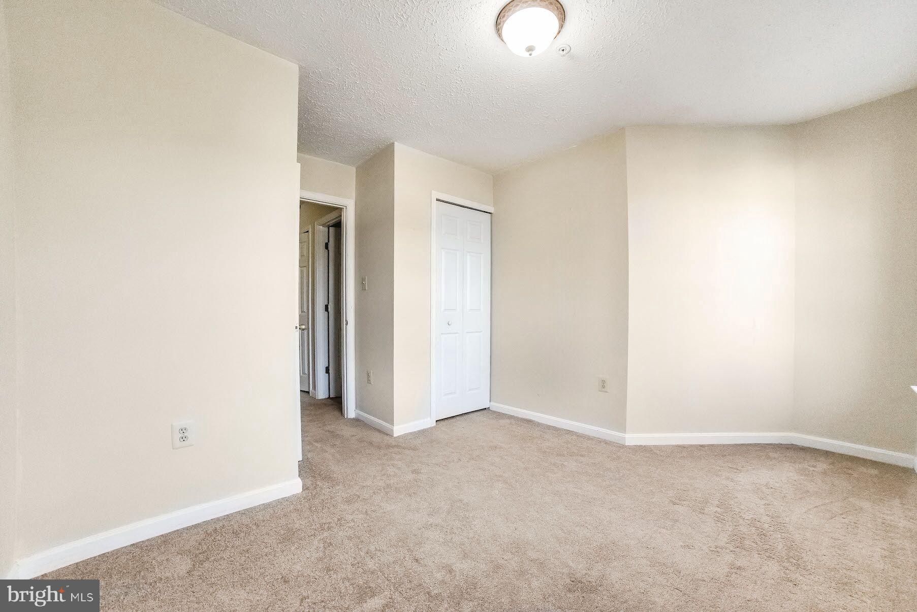 SOUTHGATE CENTER - Residential