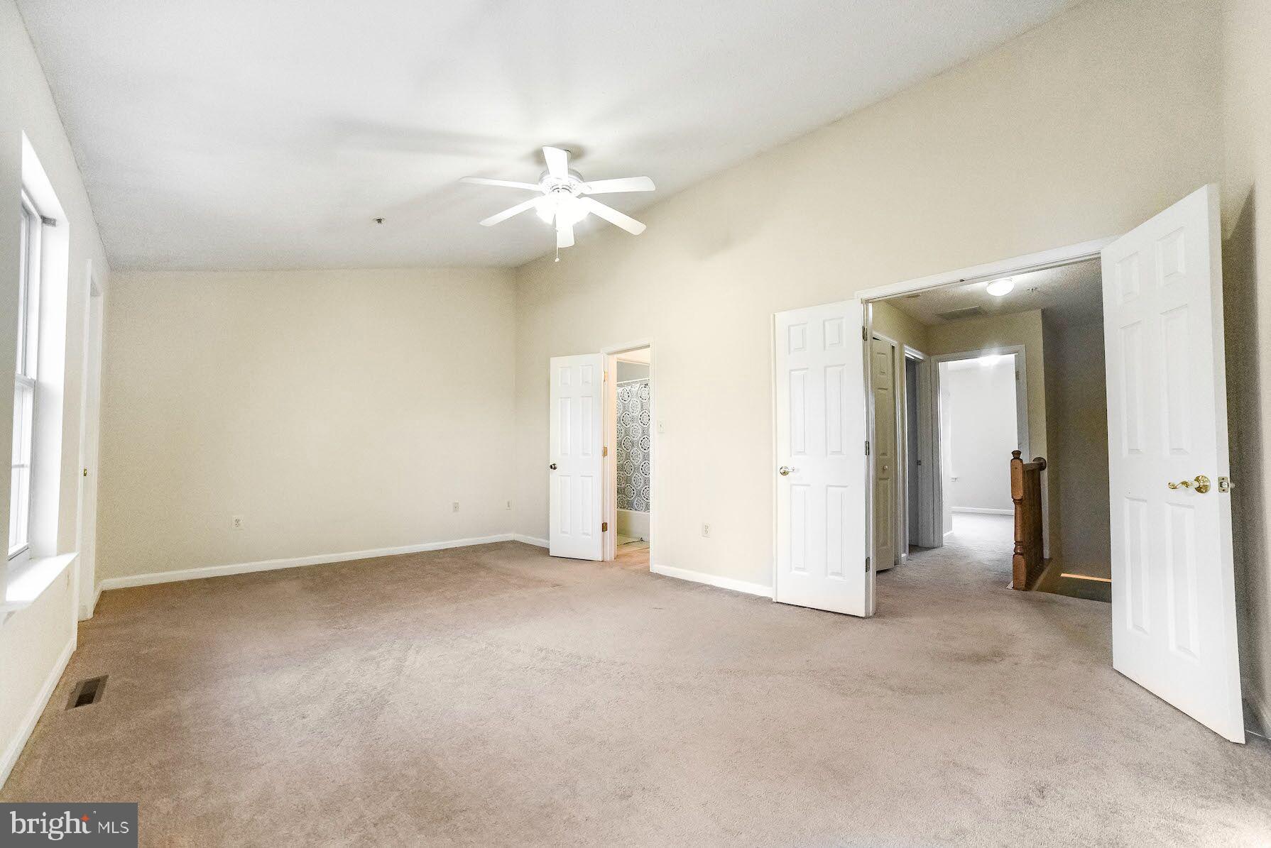 SOUTHGATE CENTER - Residential