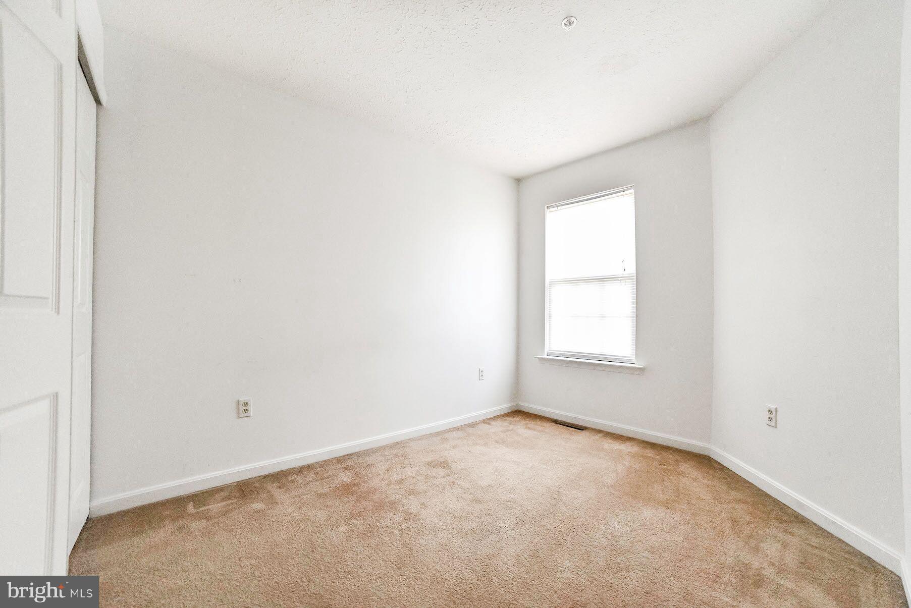 SOUTHGATE CENTER - Residential