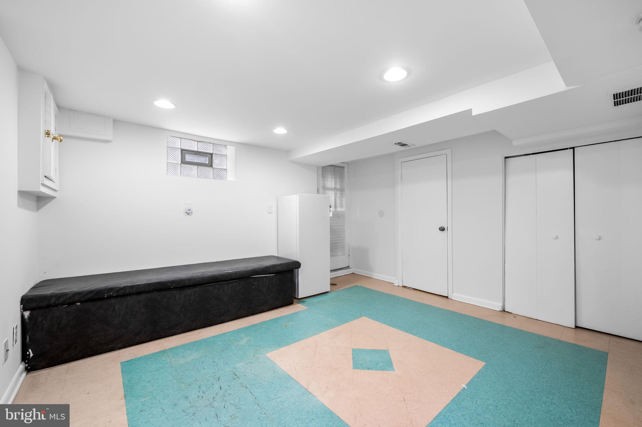 WEST EDMONDALE - Residential