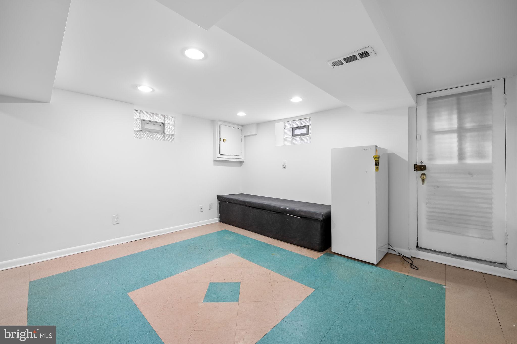 WEST EDMONDALE - Residential