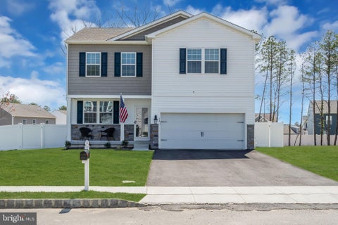 Homes For Sale - 16 Minnow Ave<br/> BARNEGAT, NJ 08005