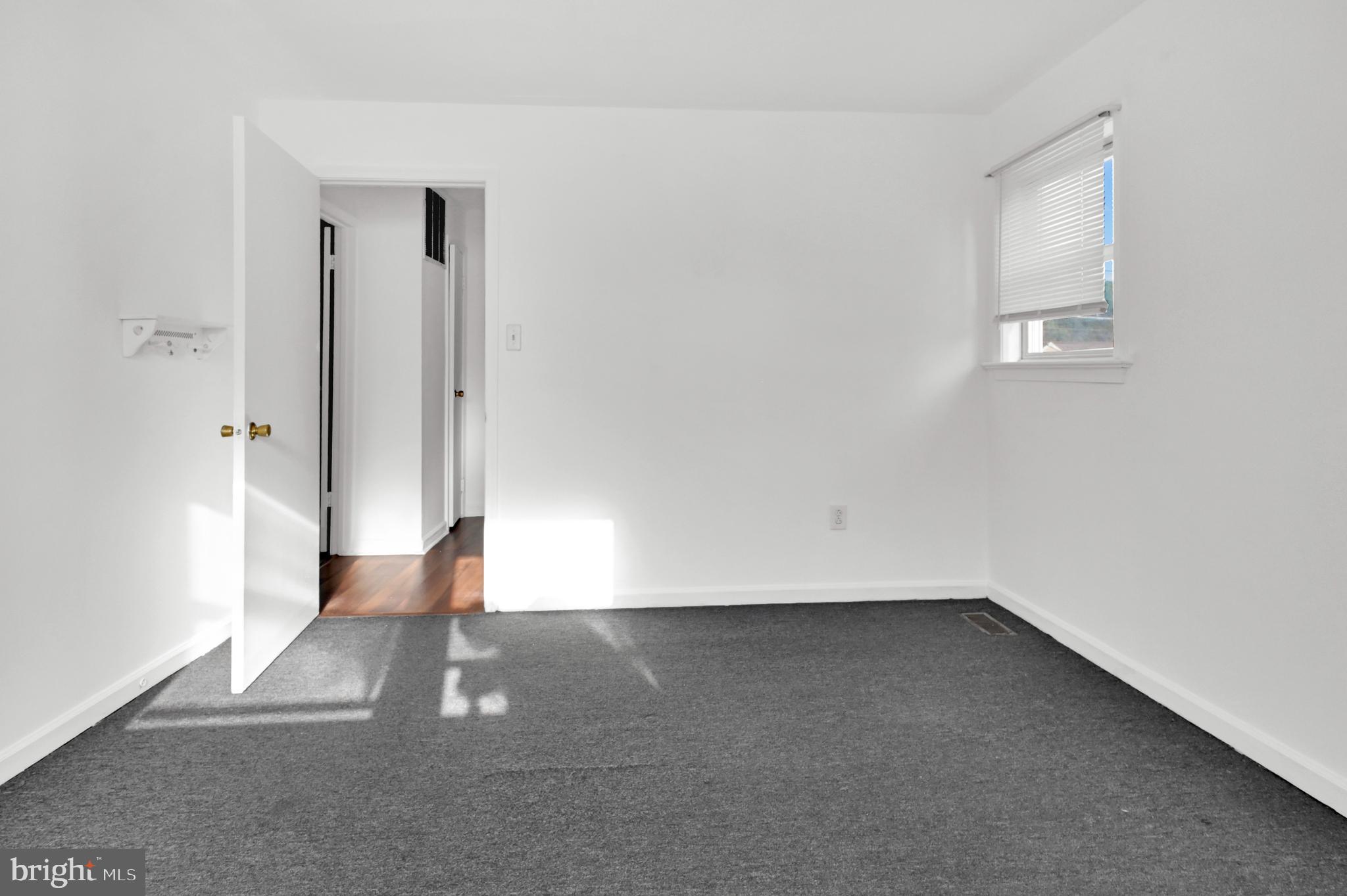 FORESTVILLE - Residential