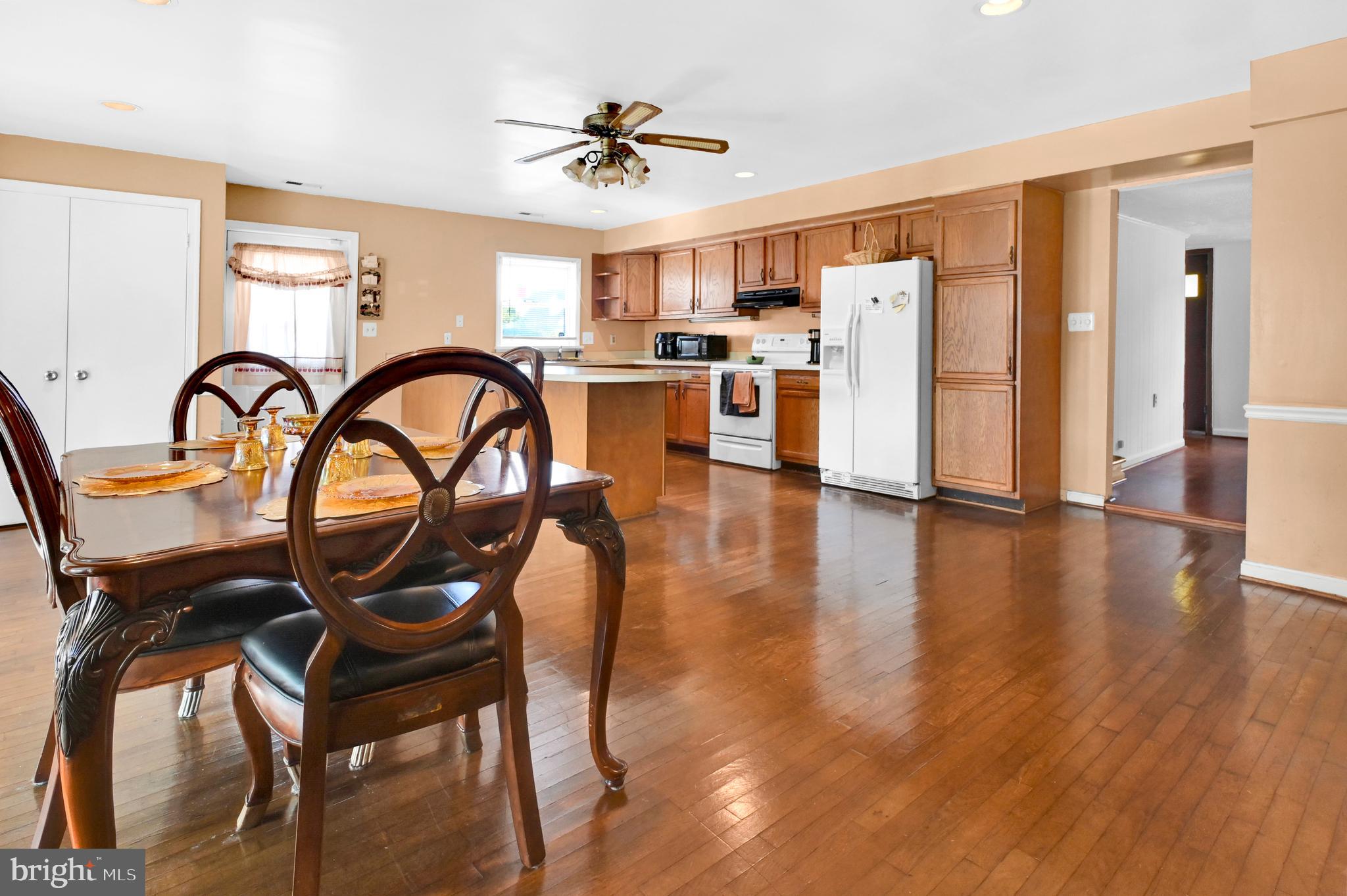 FORESTVILLE - Residential