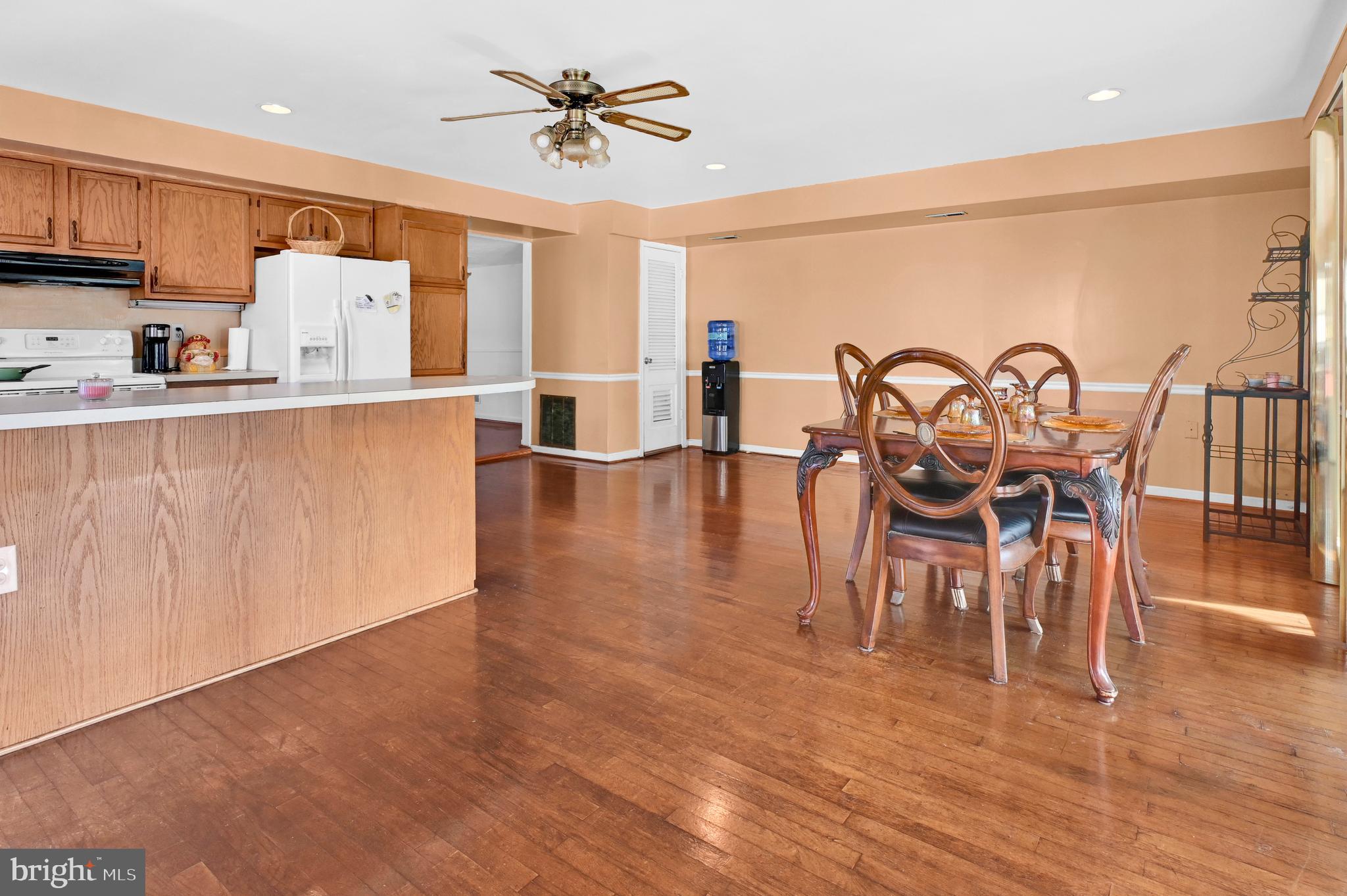 FORESTVILLE - Residential