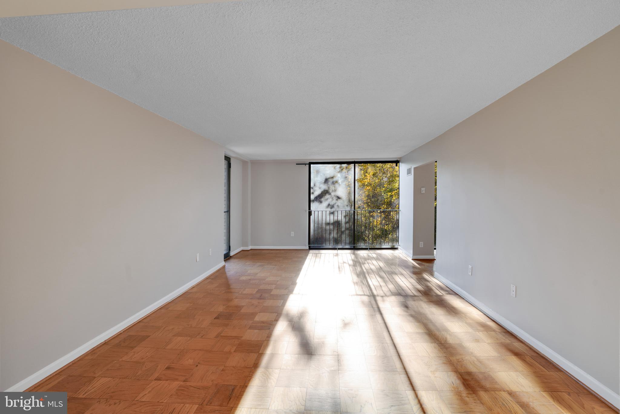 SILVER SPRING - Residential Lease