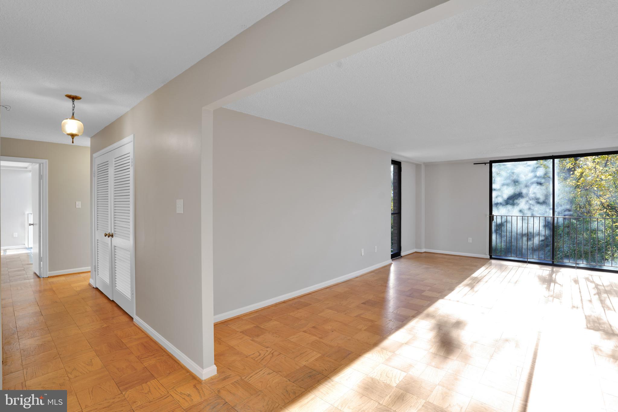 SILVER SPRING - Residential Lease